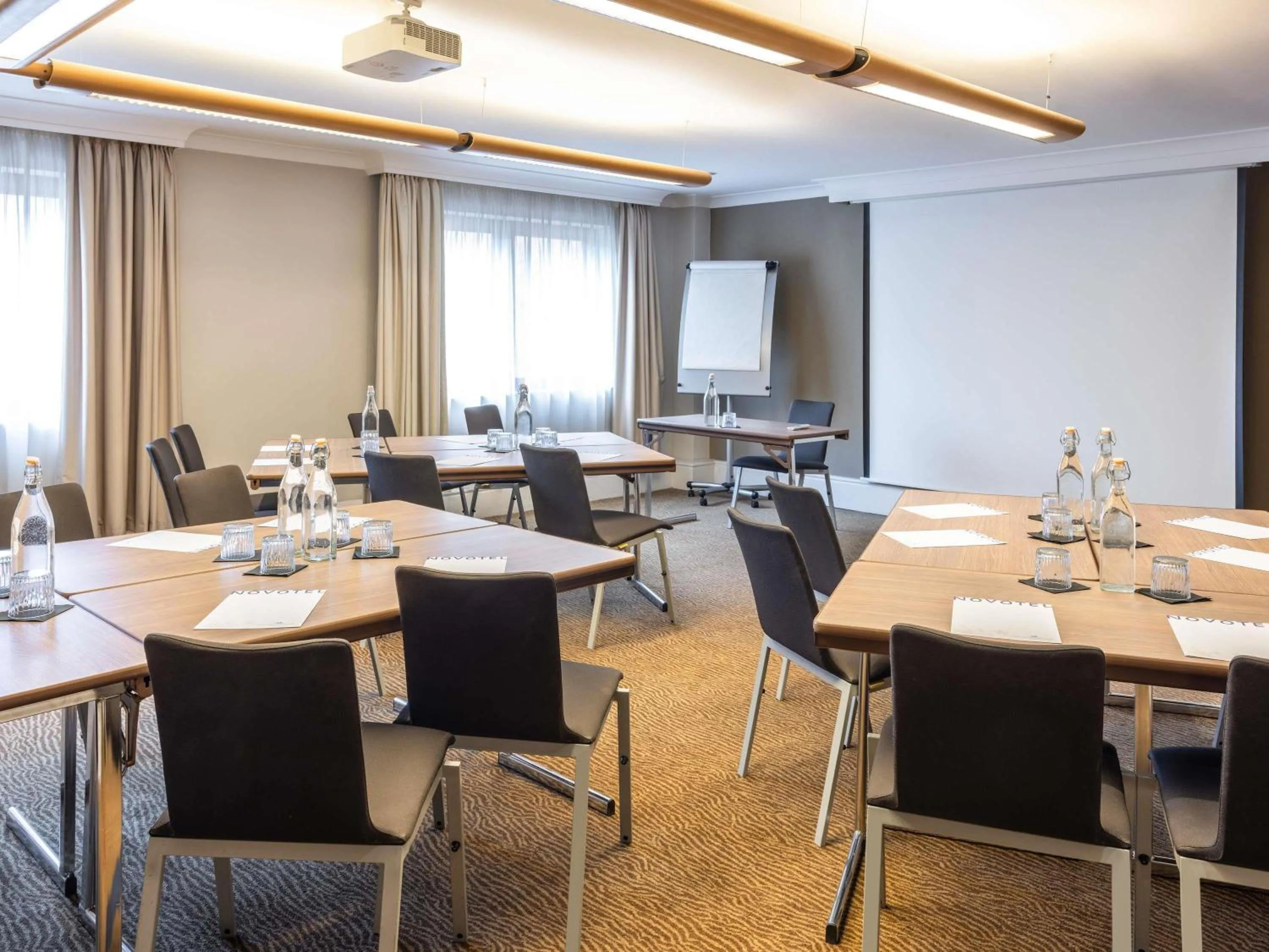 Meeting/conference room in Novotel Bristol Centre
