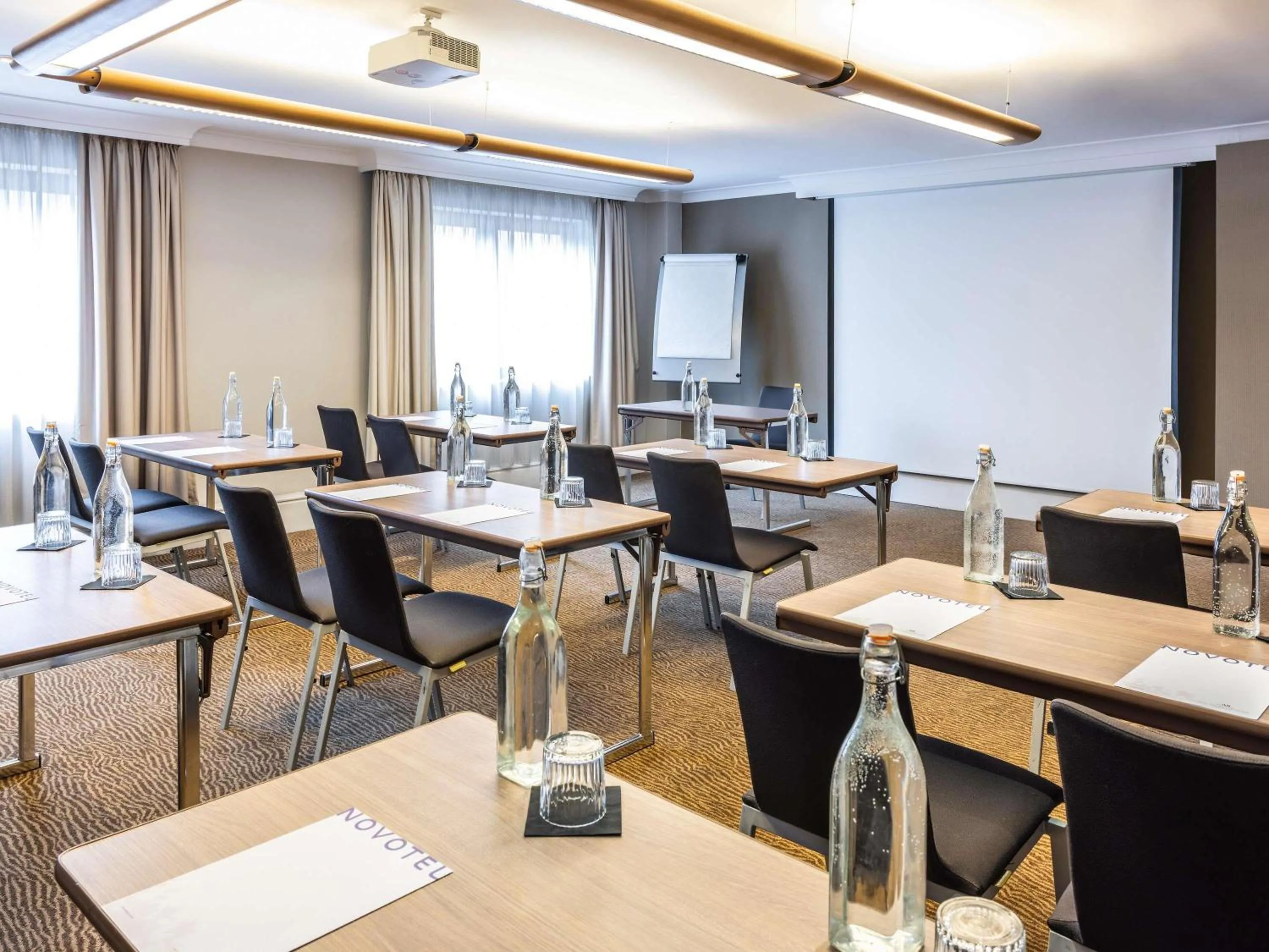 Meeting/conference room in Novotel Bristol Centre