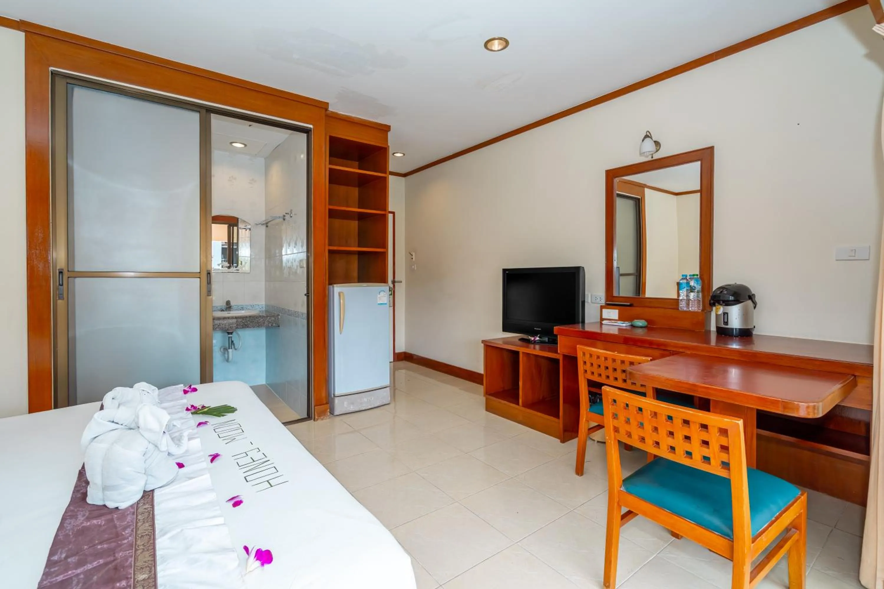 Communal lounge/ TV room in Outdoor Inn Kata Hotel