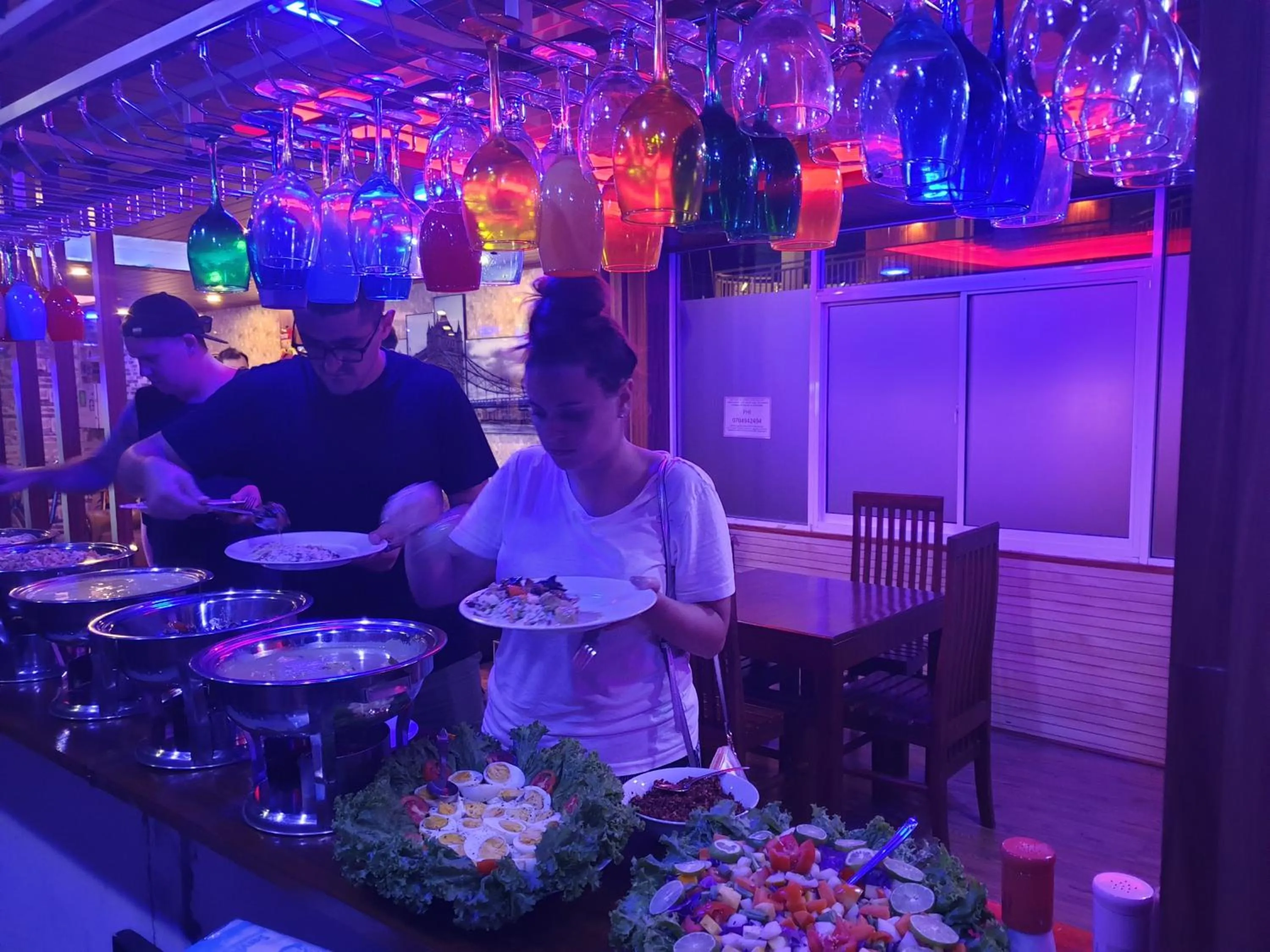 Food and drinks in Daddy's Guest