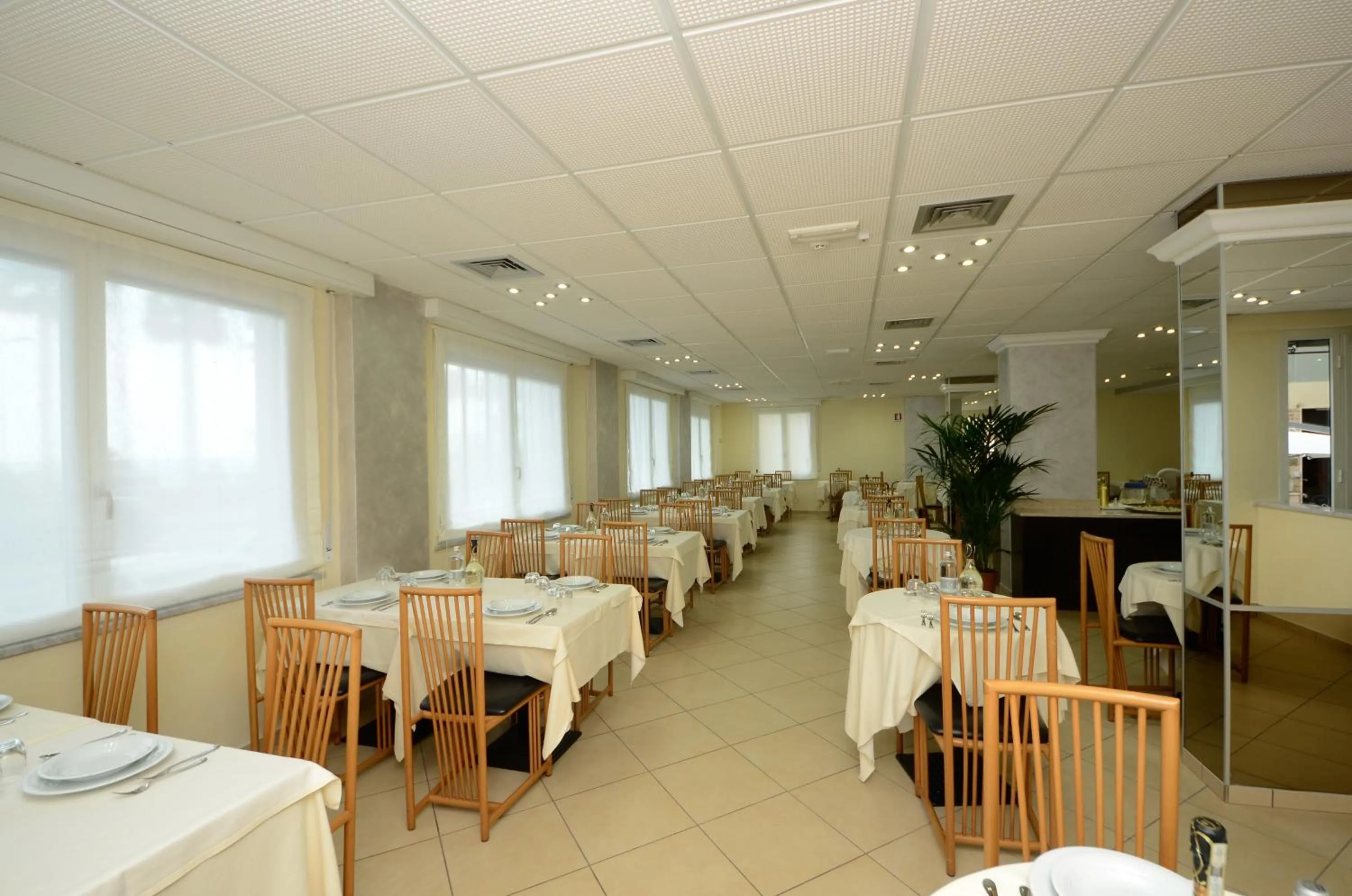 Restaurant/places to eat in Hotel Lido Mazzini