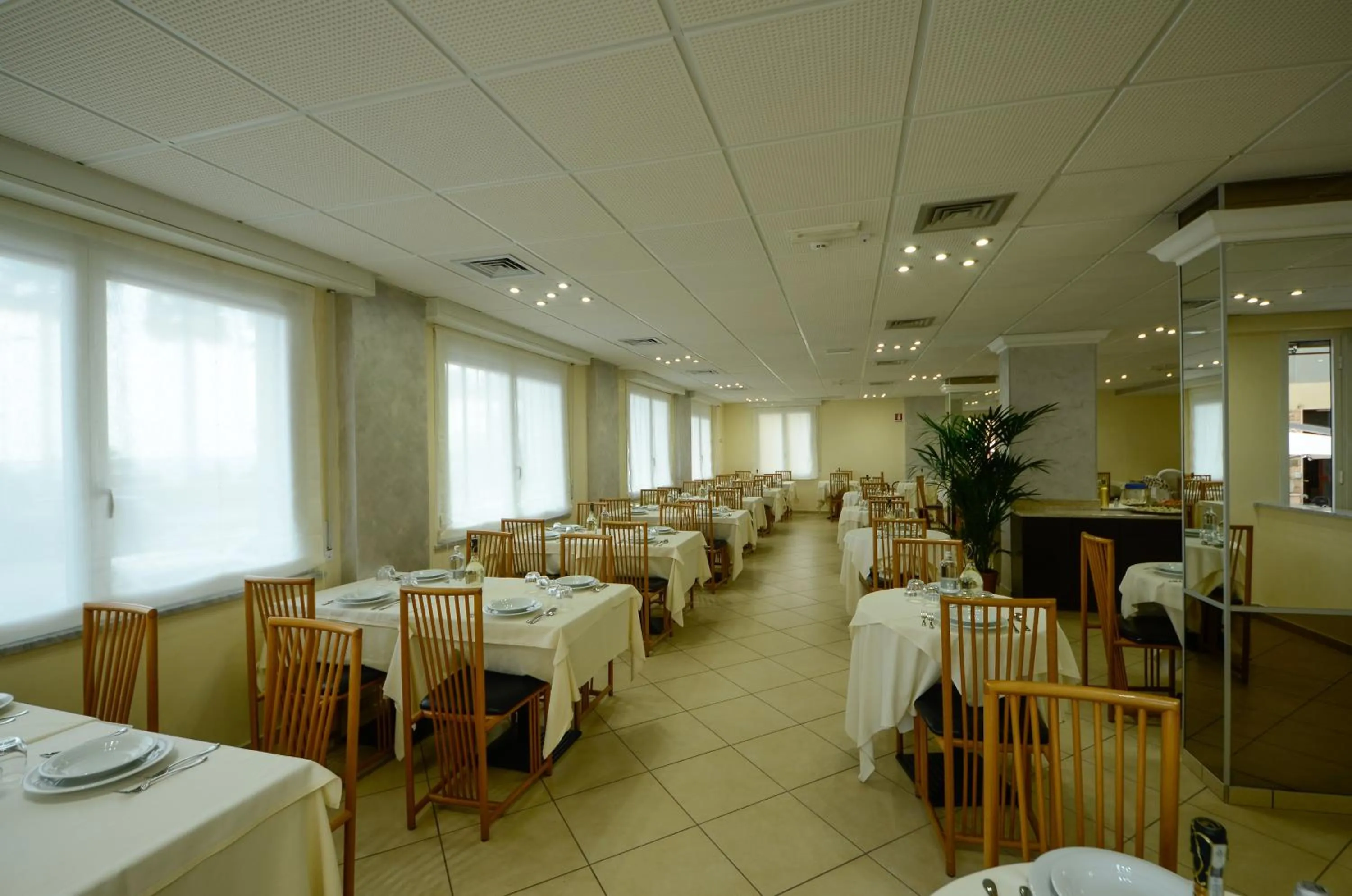 Restaurant/places to eat in Hotel Lido Mazzini