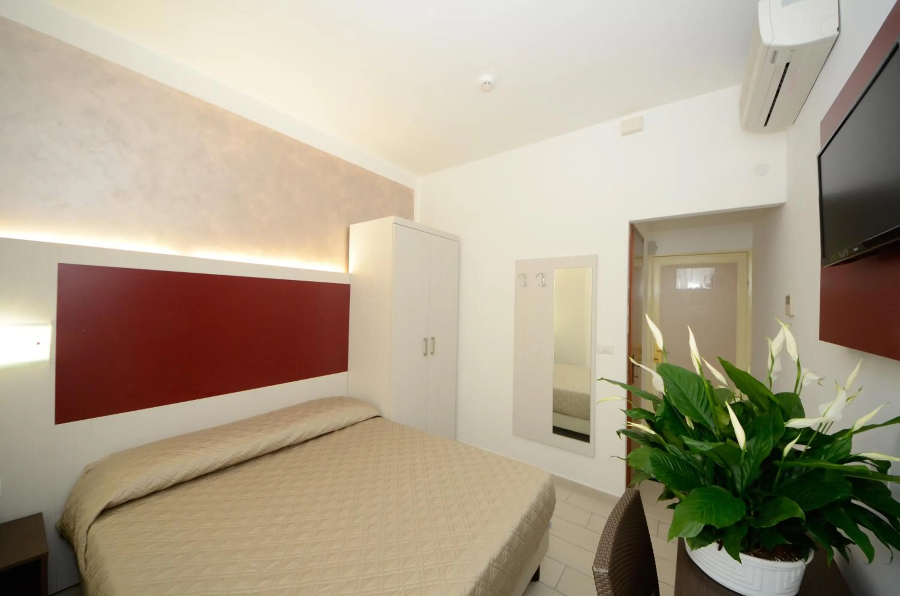 Photo of the whole room, Bed in Hotel Lido Mazzini