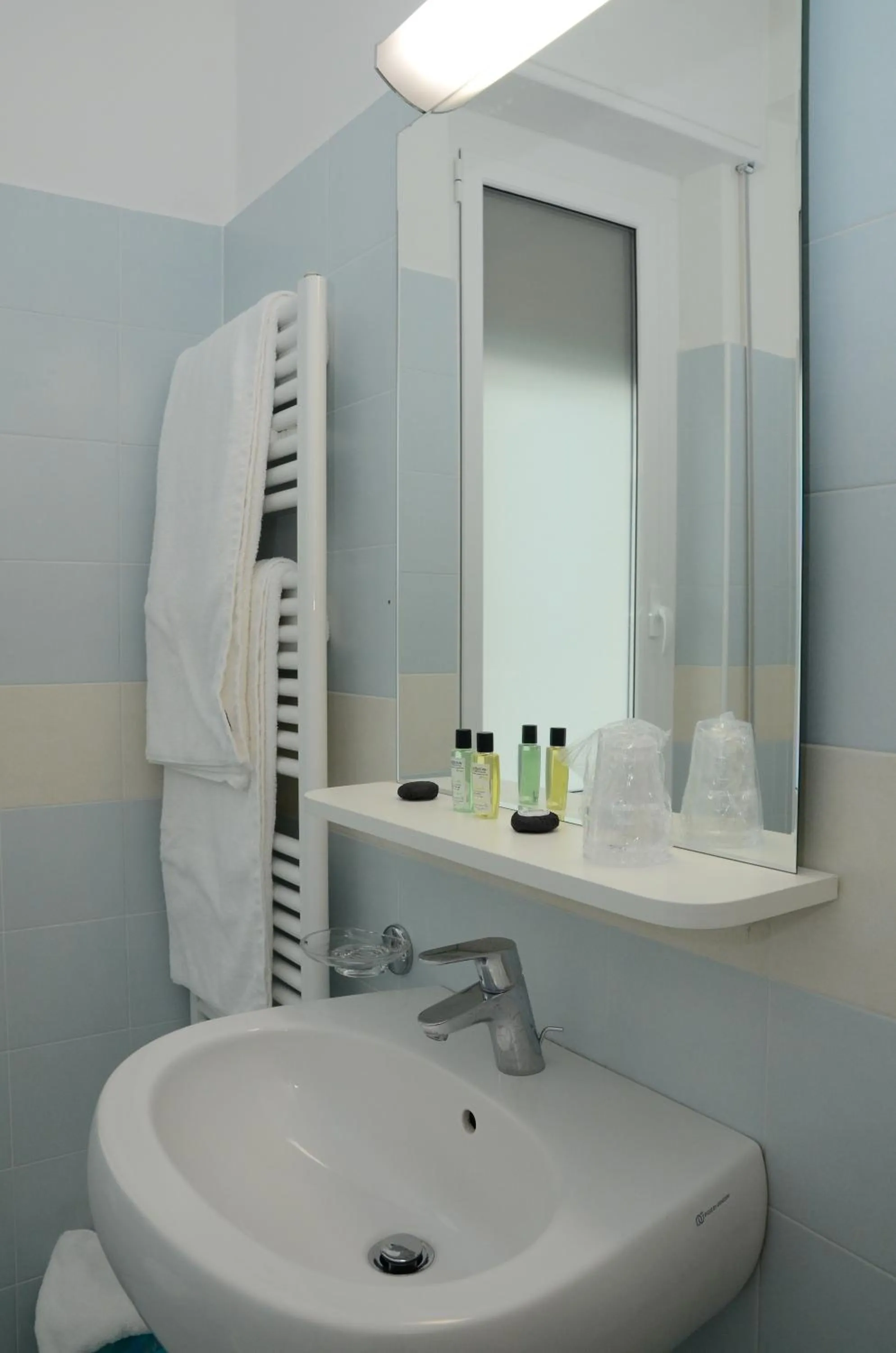 Bathroom in Hotel Lido Mazzini