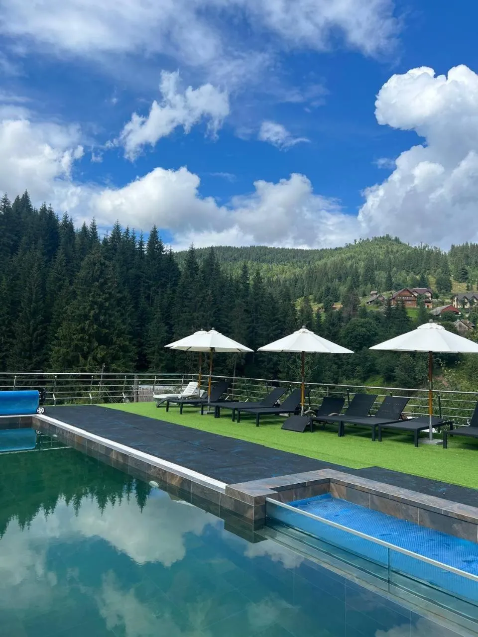 Silveroks Hotel