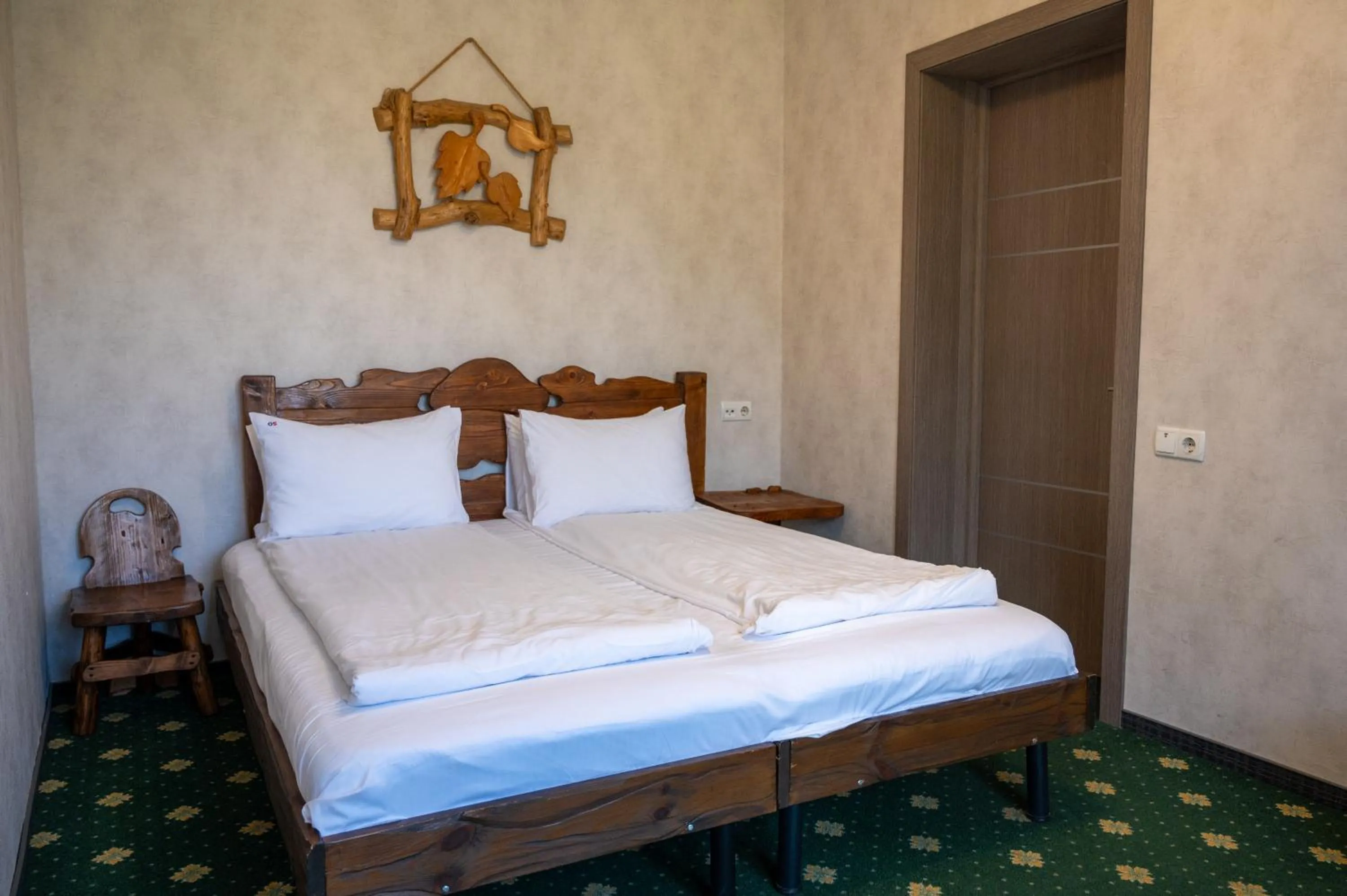 Silveroks Hotel