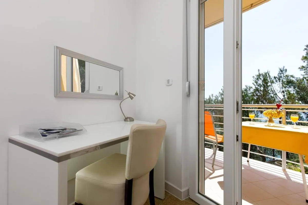 Bedroom in Ark Beach Apartments