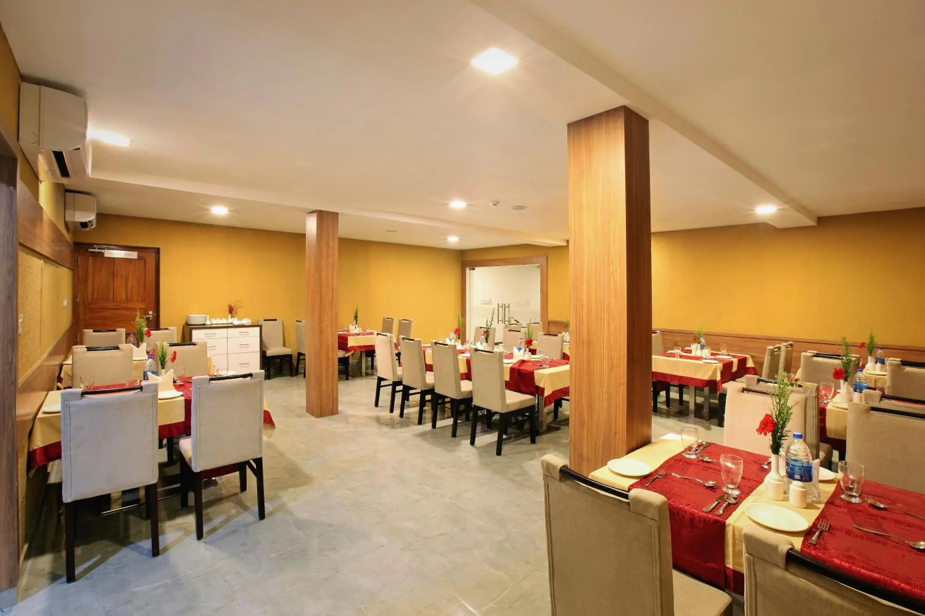 Restaurant/places to eat in Enkeys Residency Restaurant/places to eat in Enkeys Residency