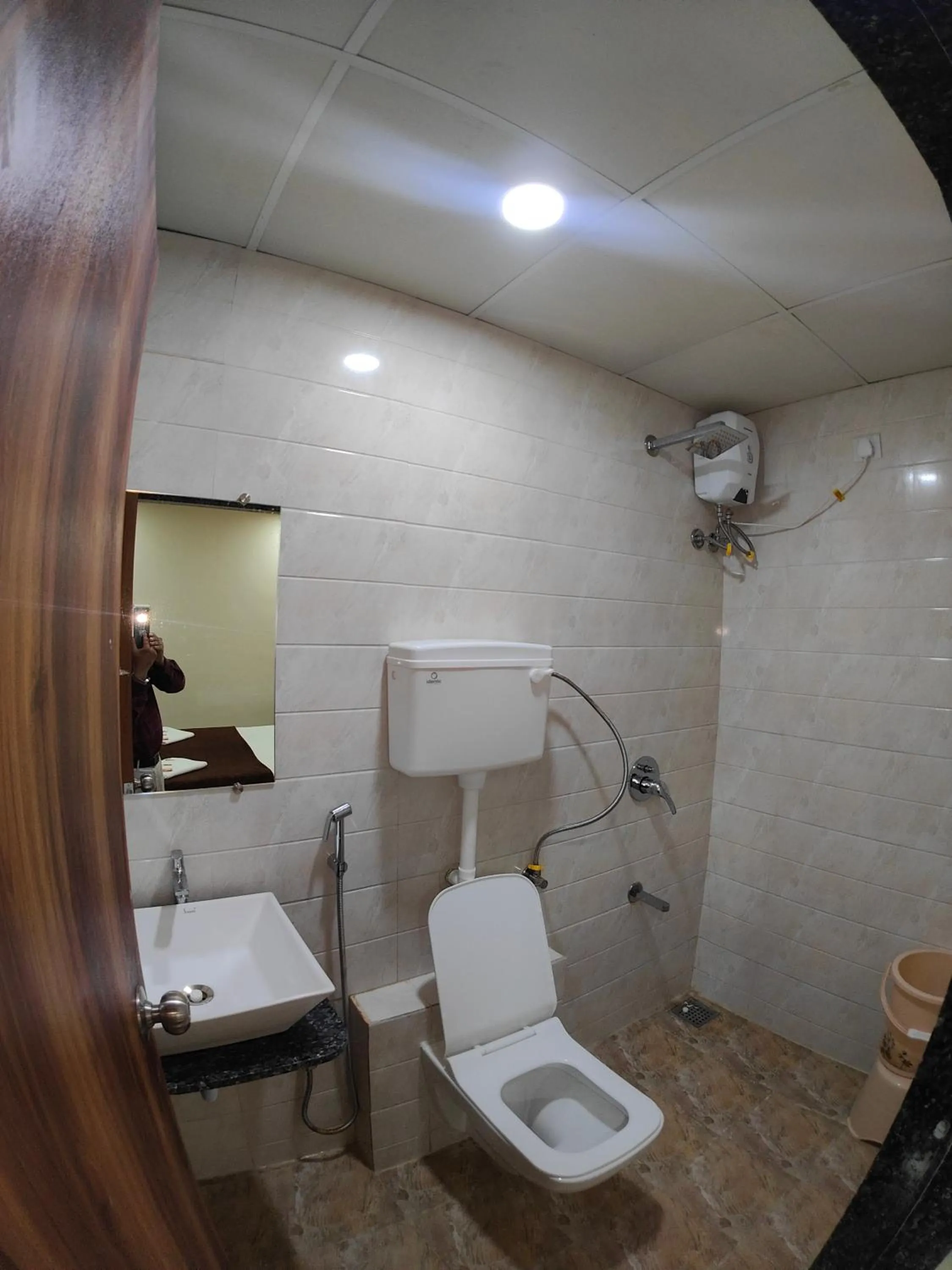 Shower in Hotel Samruddhi Residency