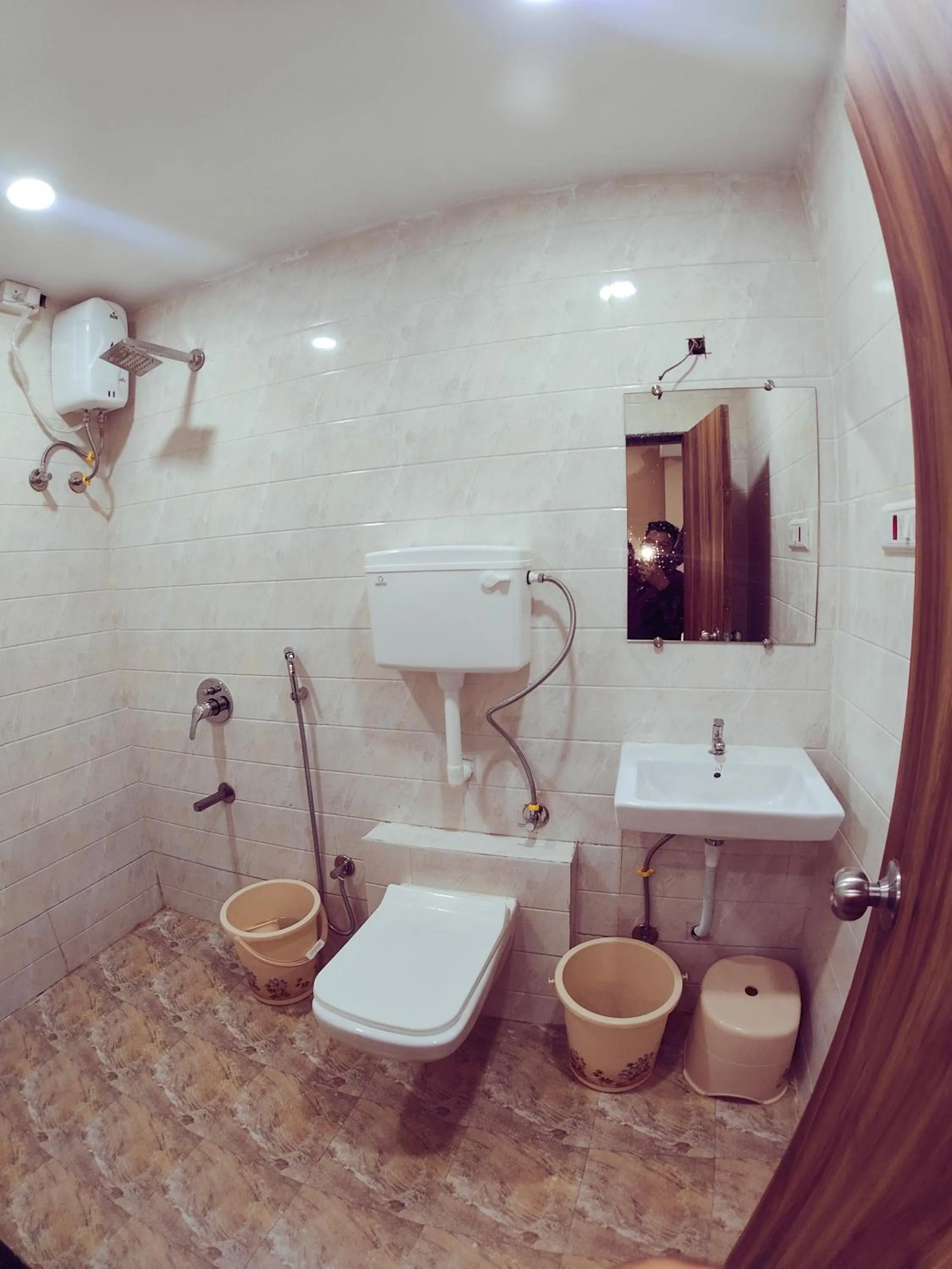 Shower in Hotel Samruddhi Residency