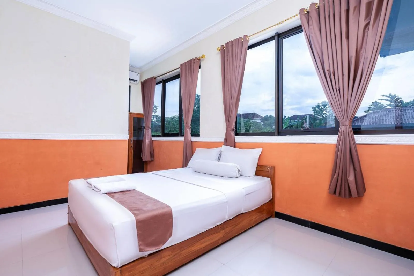 Standard Double Room in Grand Valonia Hotel Cafe & Park Jember