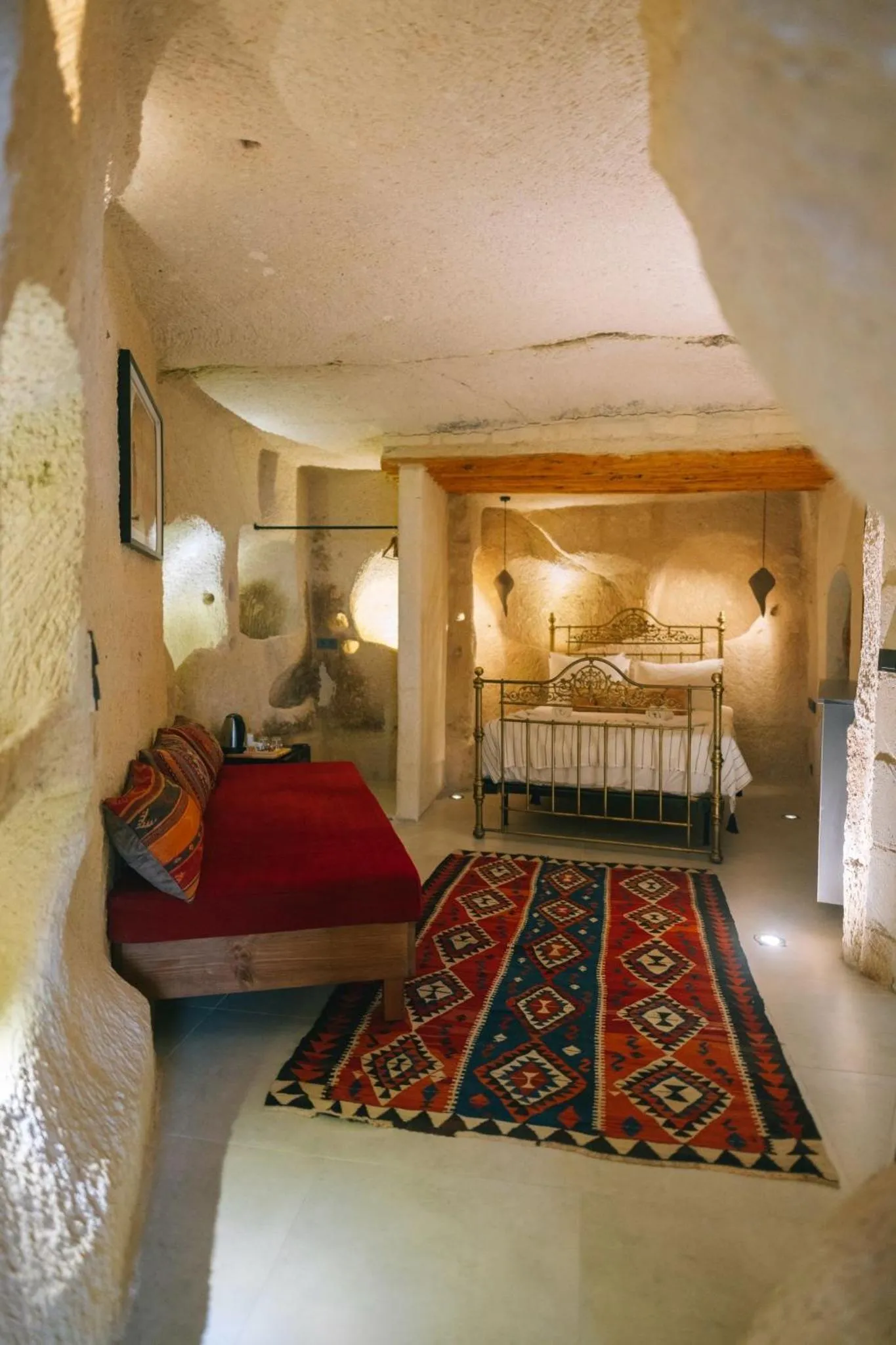 Potamia Cave Suites