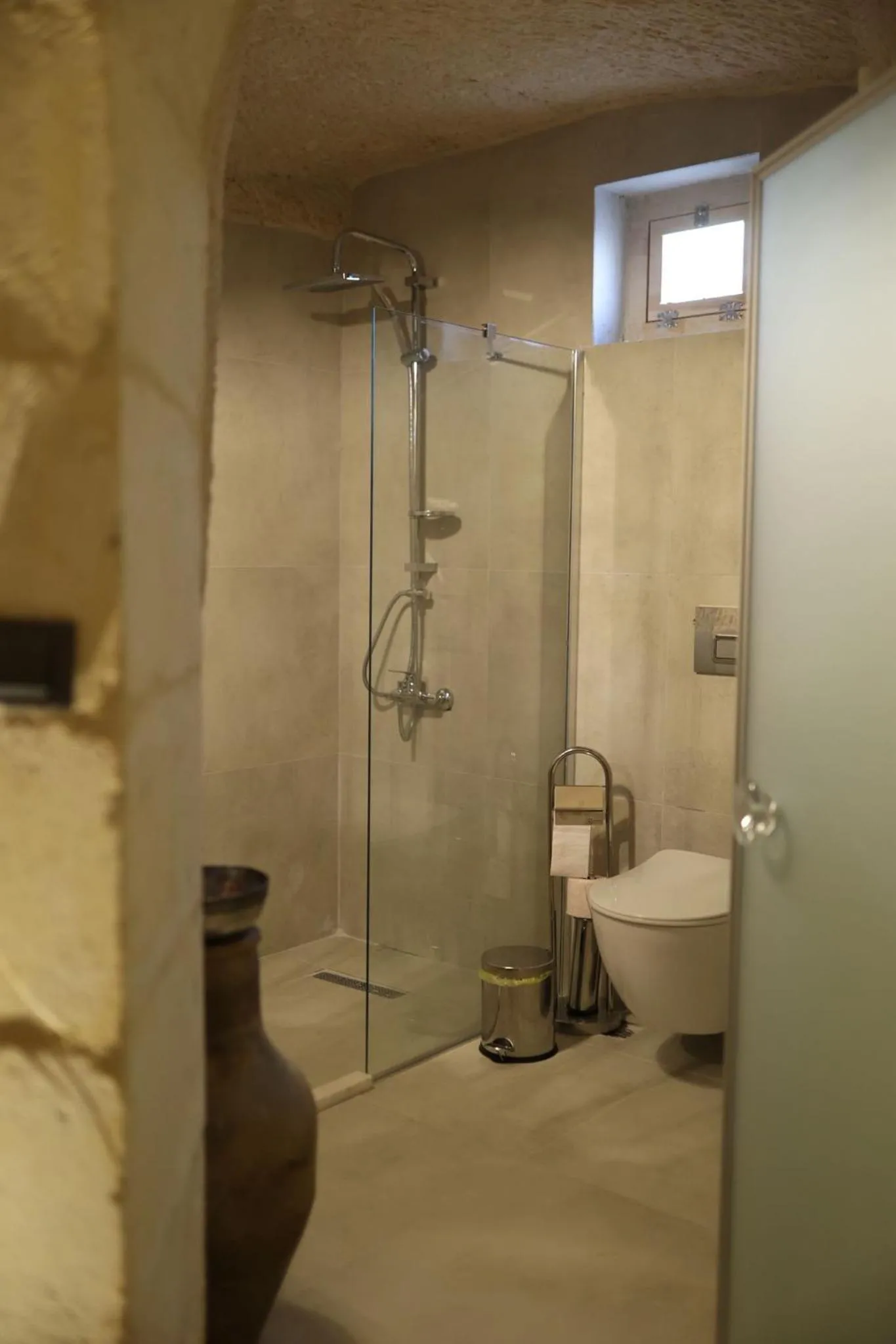 Potamia Cave Suites
