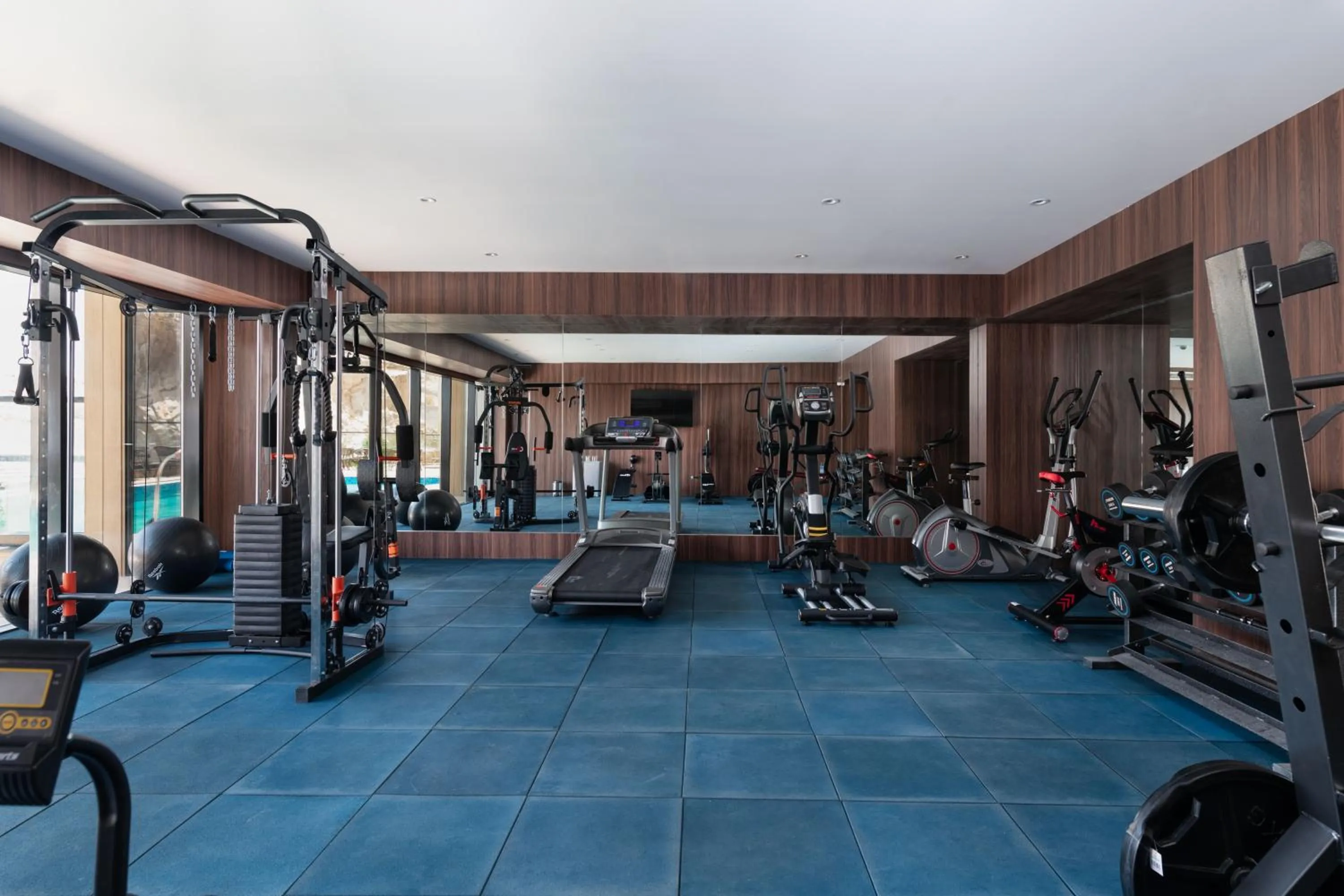 Fitness centre/facilities in Warwick Al Taif Hotel