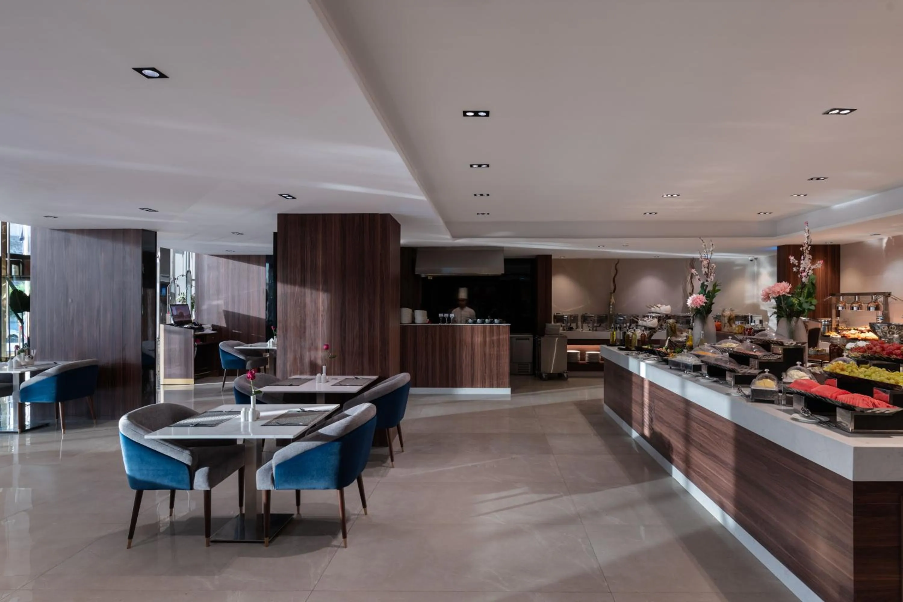 Food in Warwick Al Taif Hotel