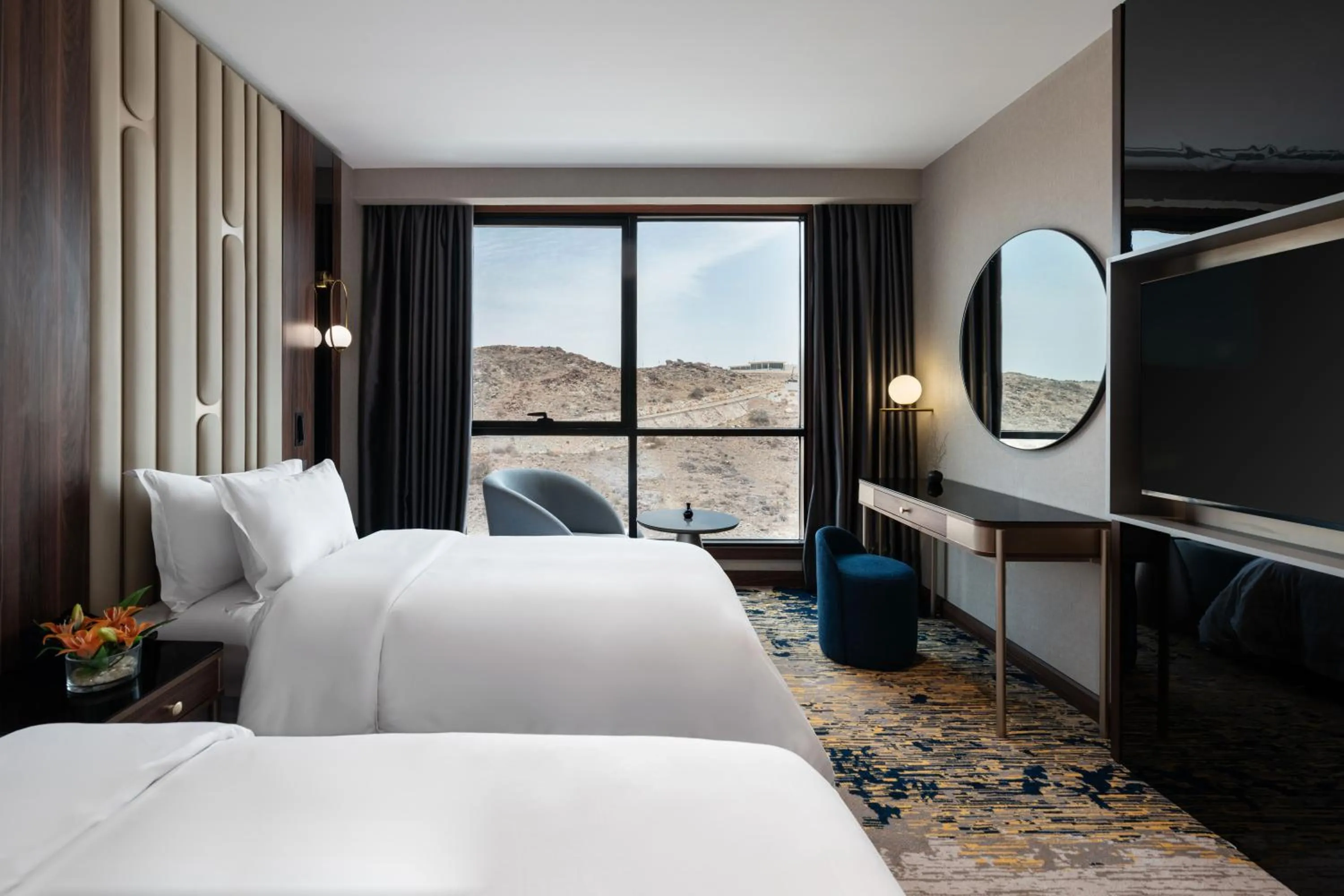 Photo of the whole room, Bed in Warwick Al Taif Hotel