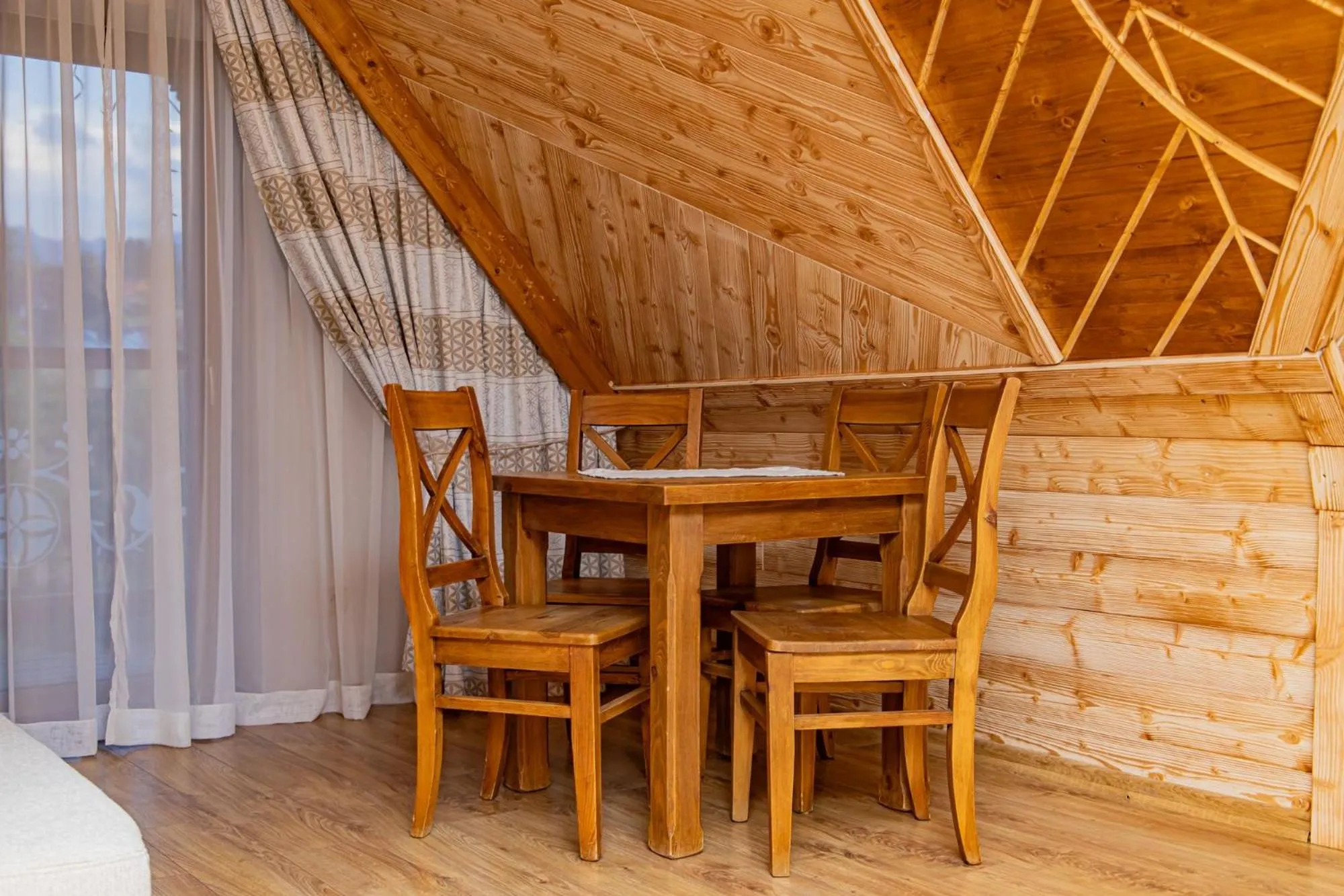 furniture in Kraina Smaku