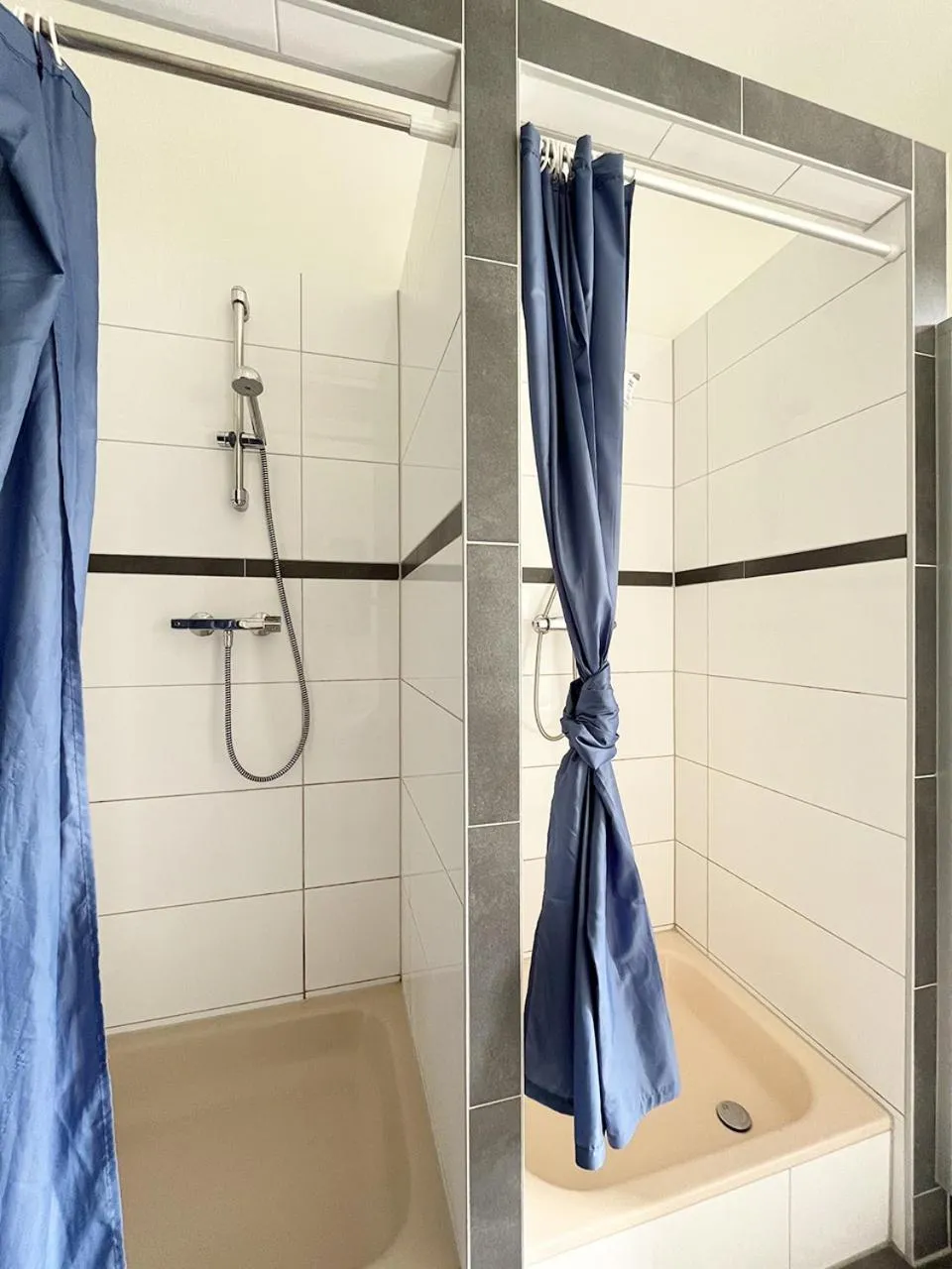 Shower in Homeplanet Hostel