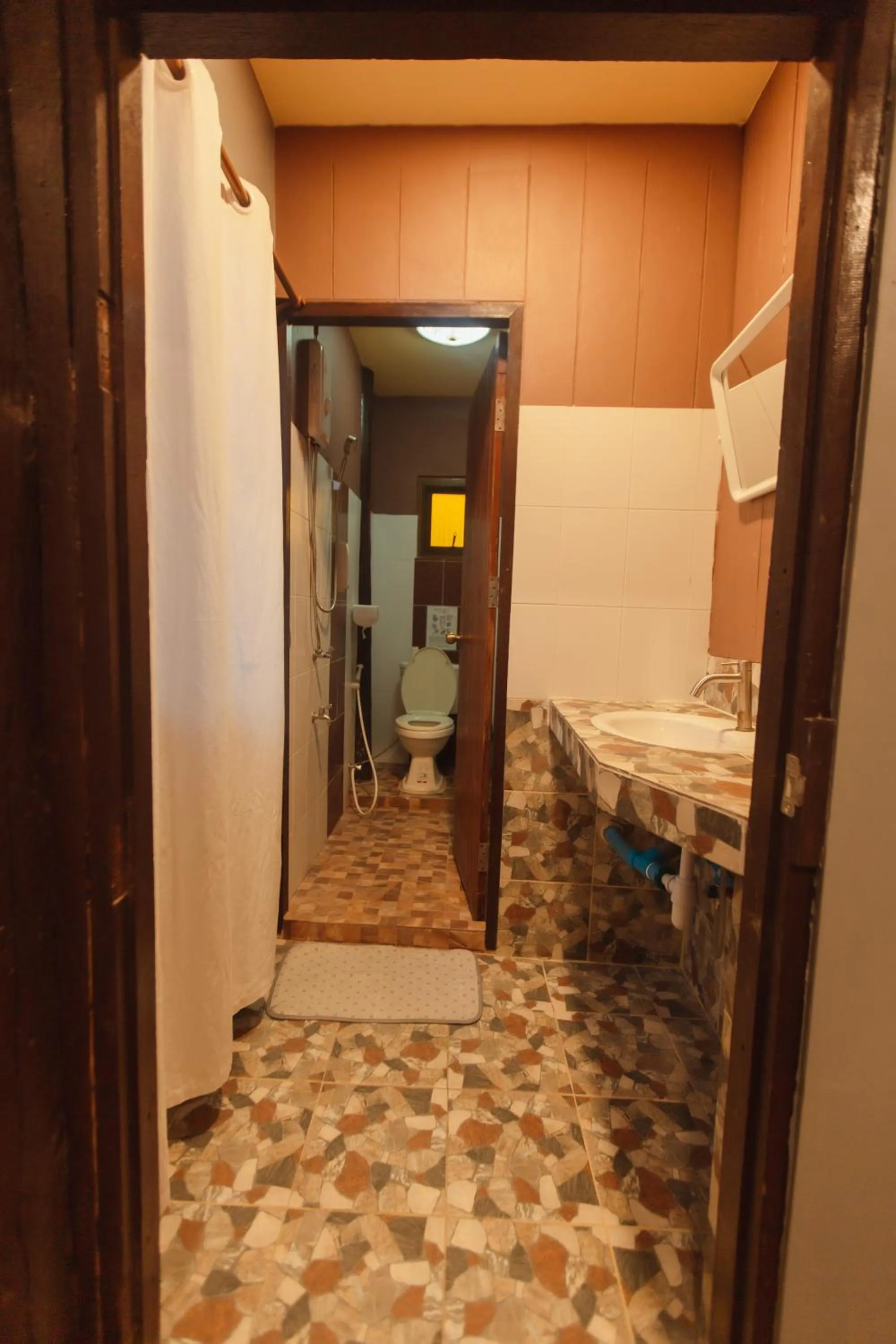 Bathroom in Agga CNX Hostel