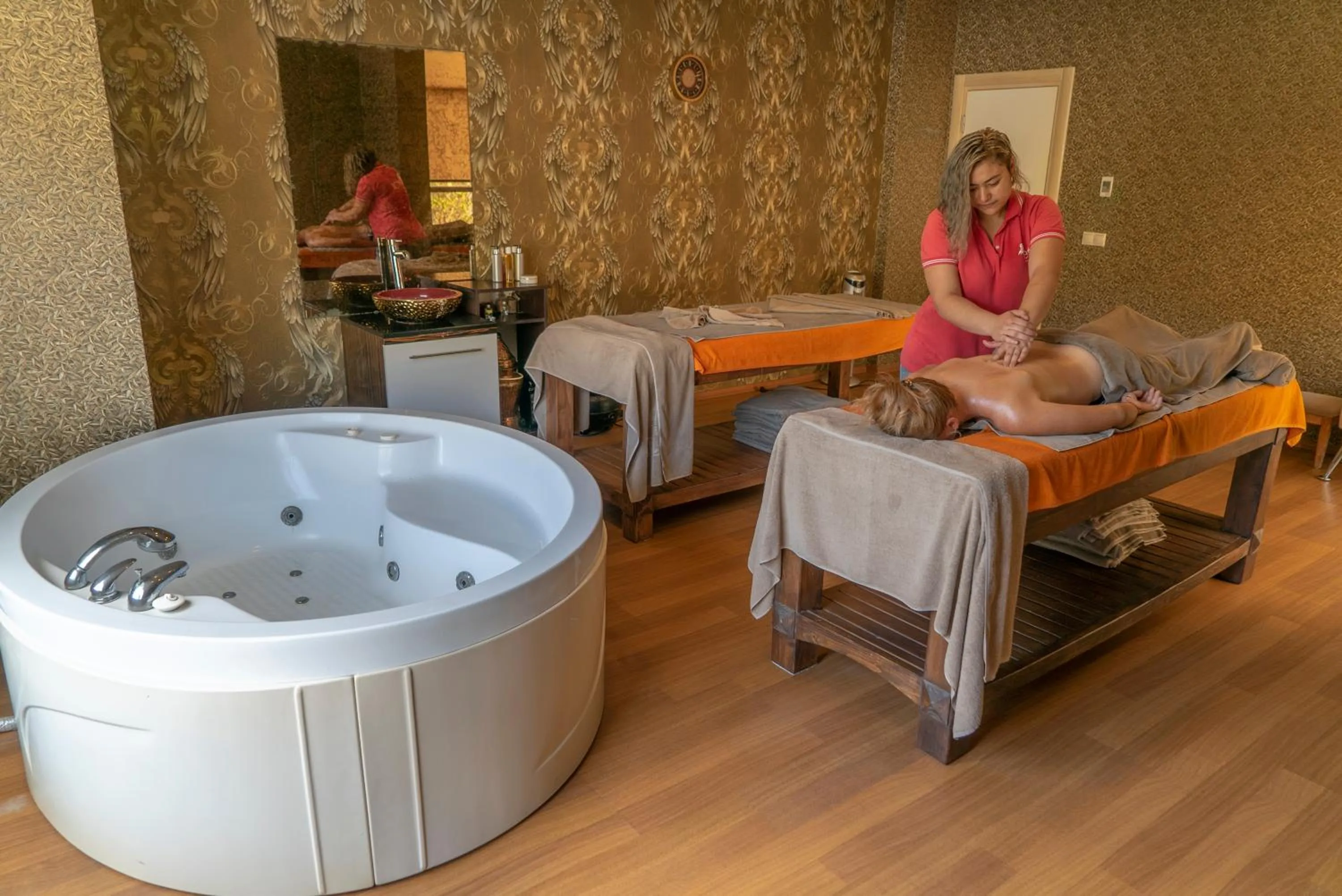 Massage in Turunc Resort Hotel