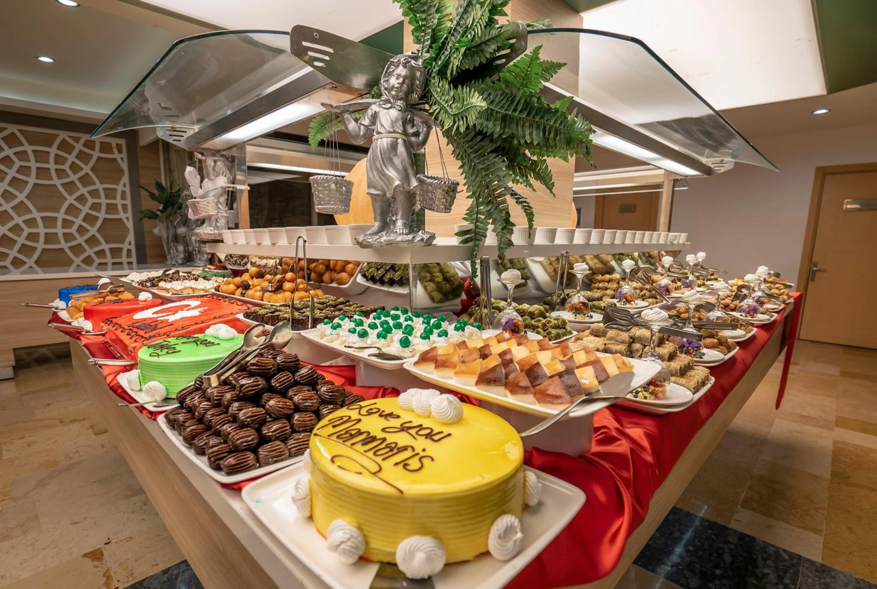 Food in Turunc Resort Hotel