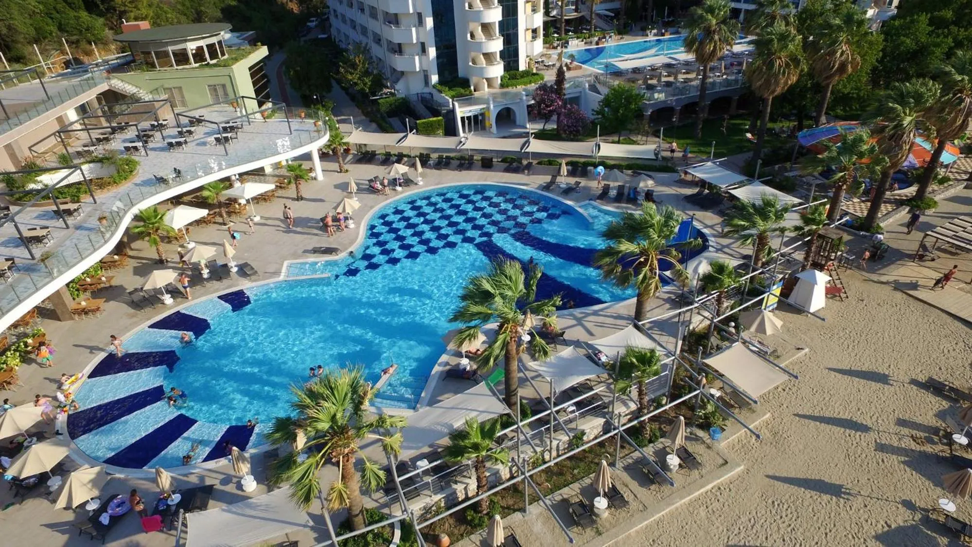 Swimming pool in Turunc Resort Hotel