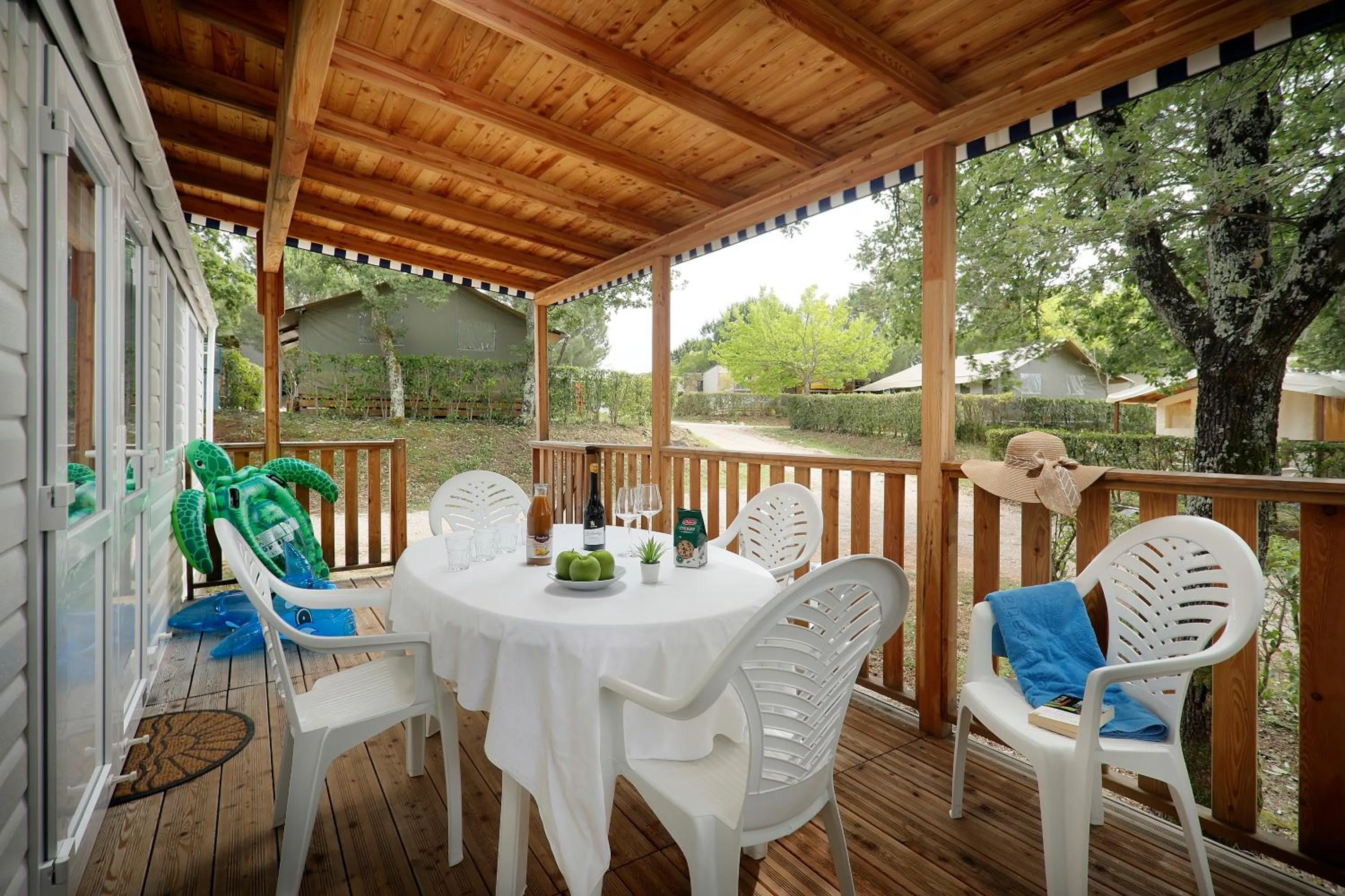 Balcony/Terrace in Albatross Mobile Homes on Camping Bella Italia