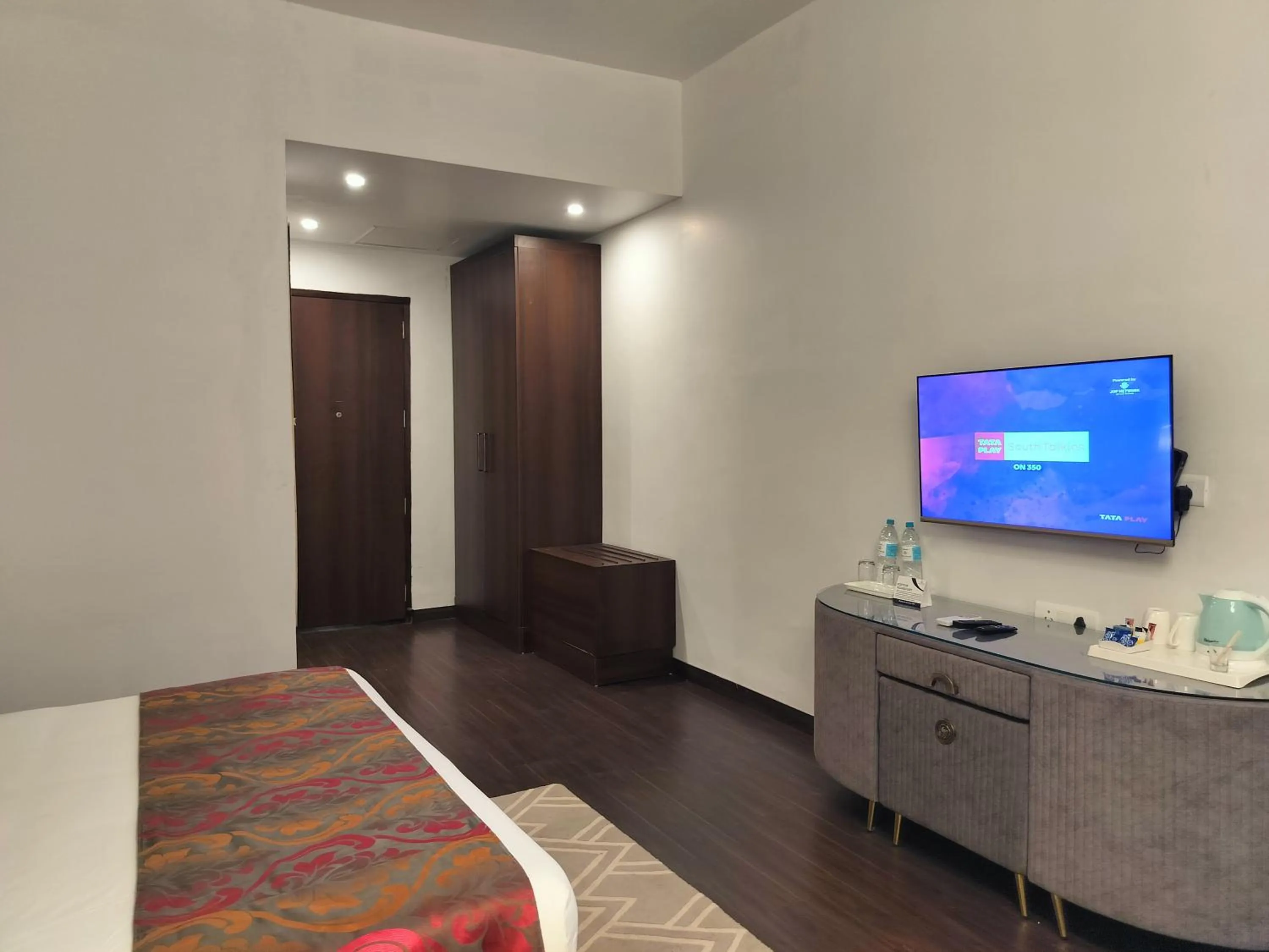 Bedroom, Bed in Bel-La Monde Hotel NH8 at 6km from IGI Airport Delhi