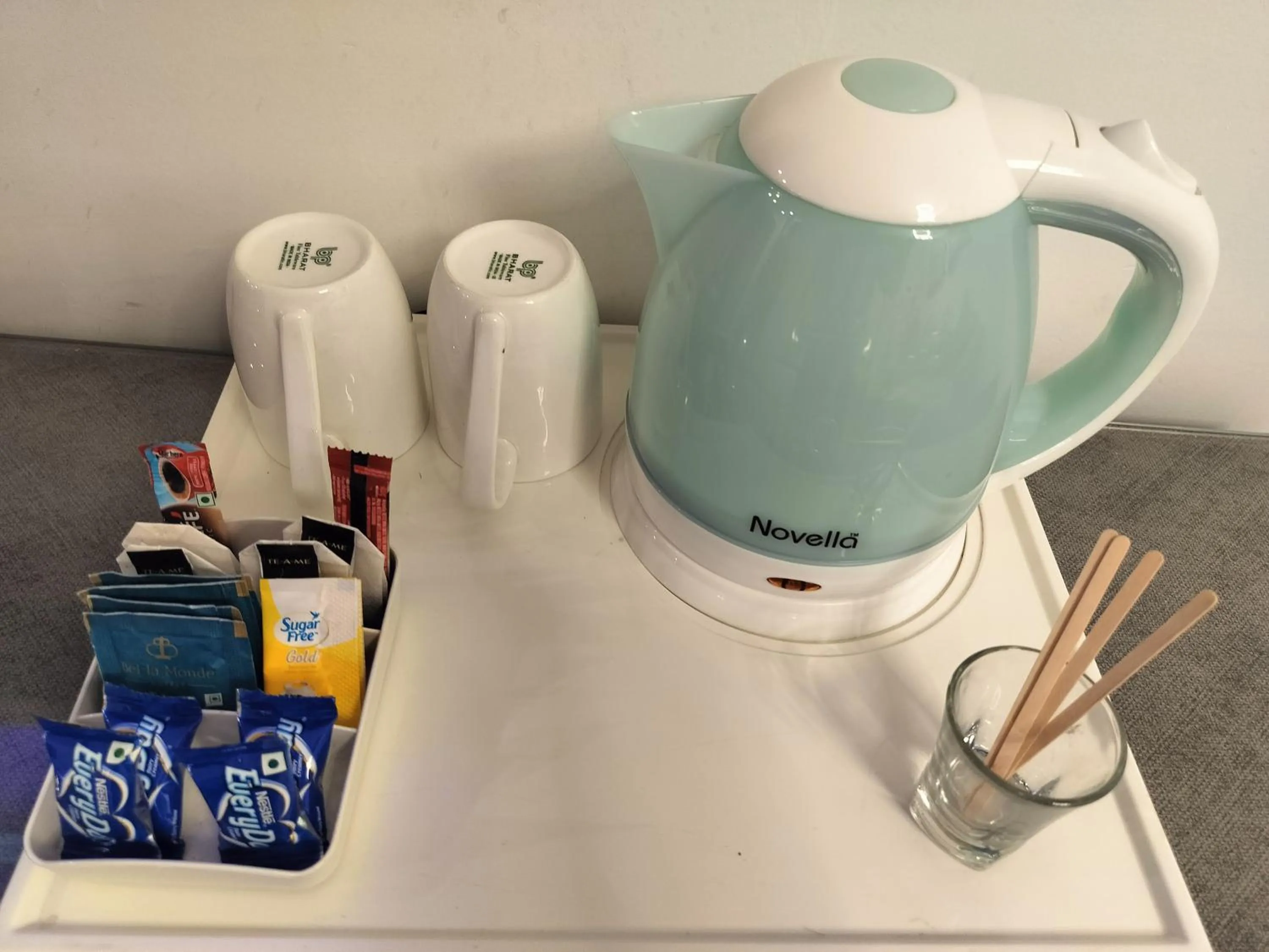 Coffee/tea facilities in Bel-La Monde Hotel NH8 at 6km from IGI Airport Delhi