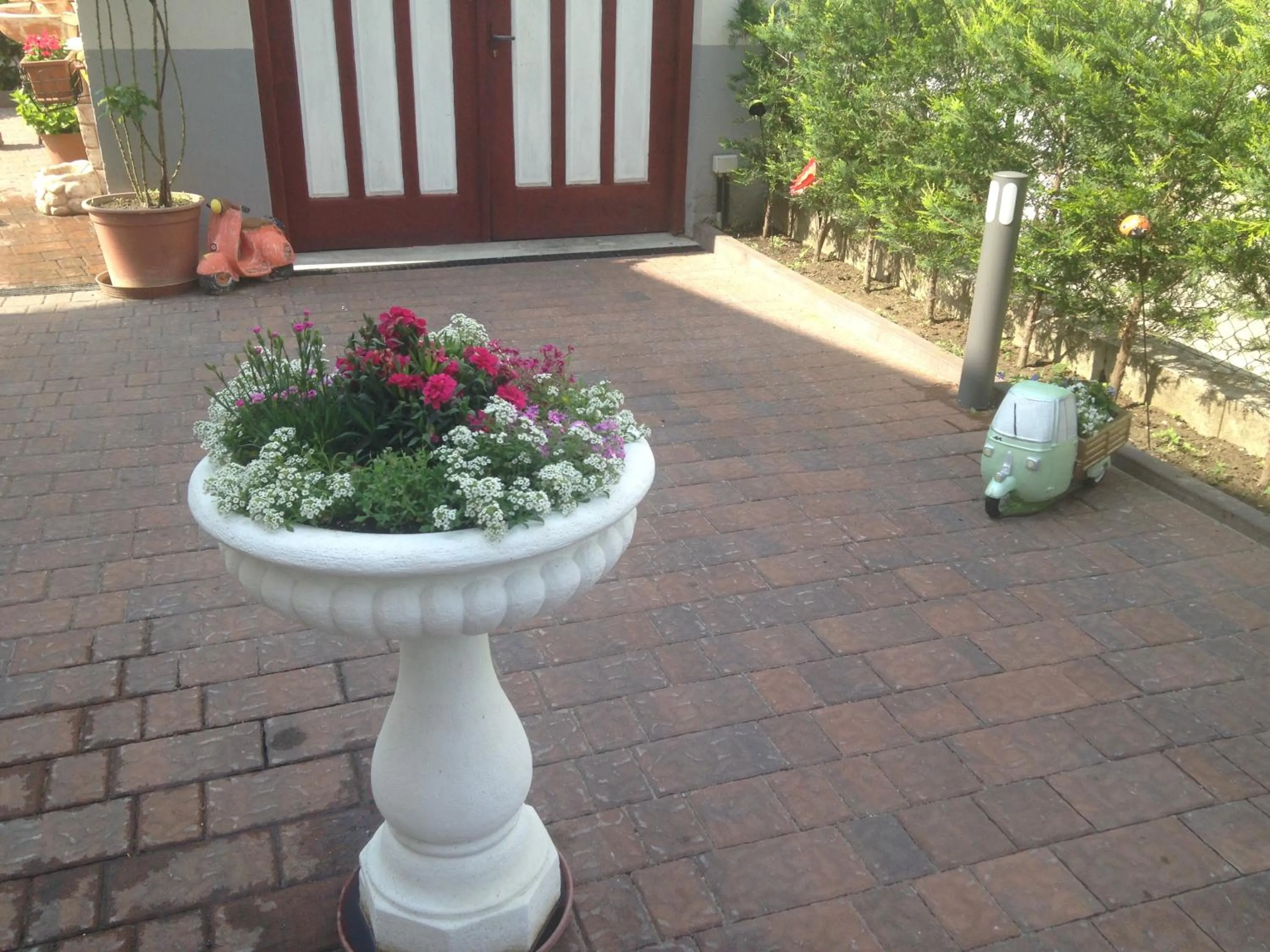 Garden in Garni Villa Betty