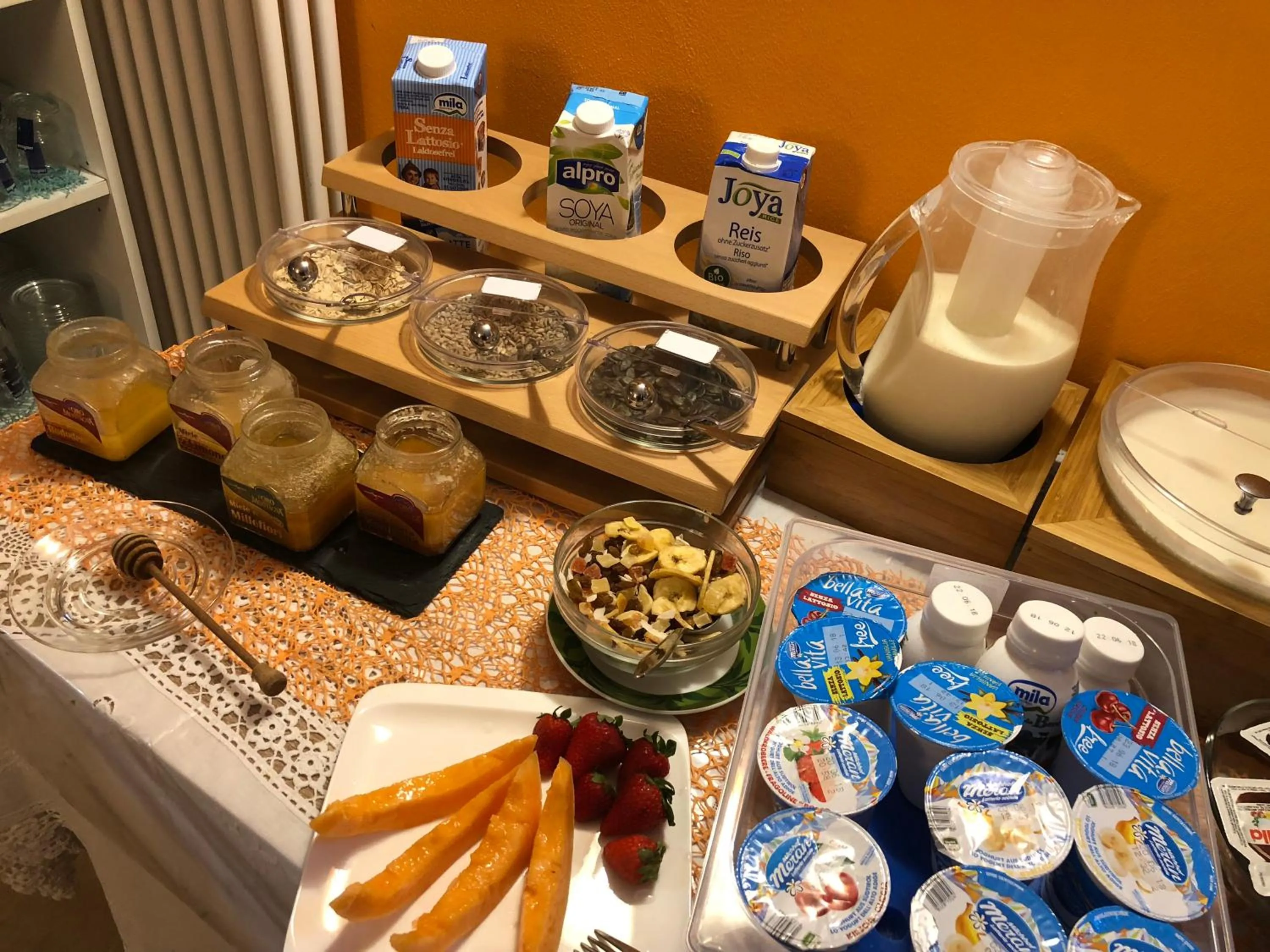 Buffet breakfast in Garni Villa Betty