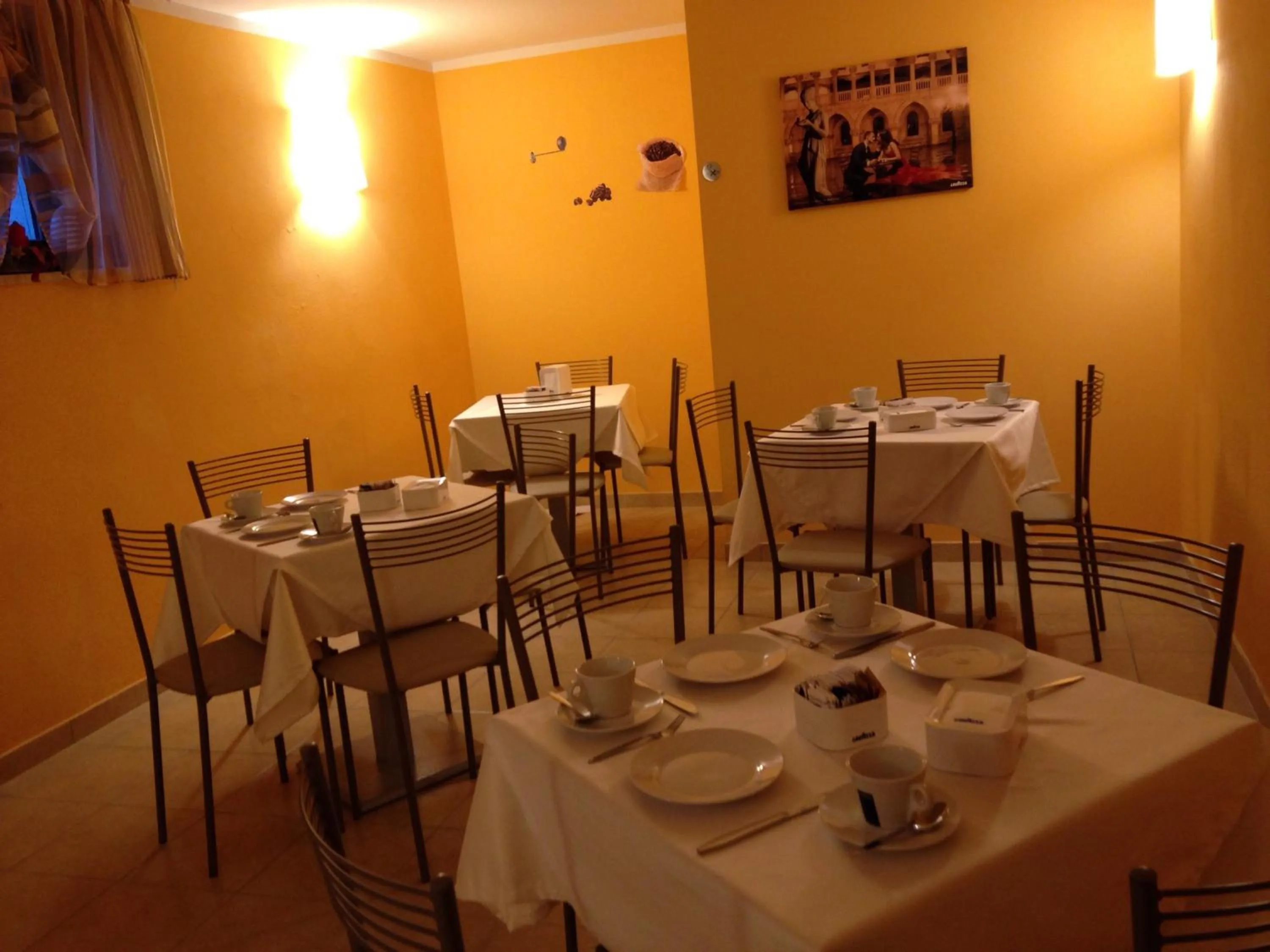 Restaurant/places to eat in Garni Villa Betty