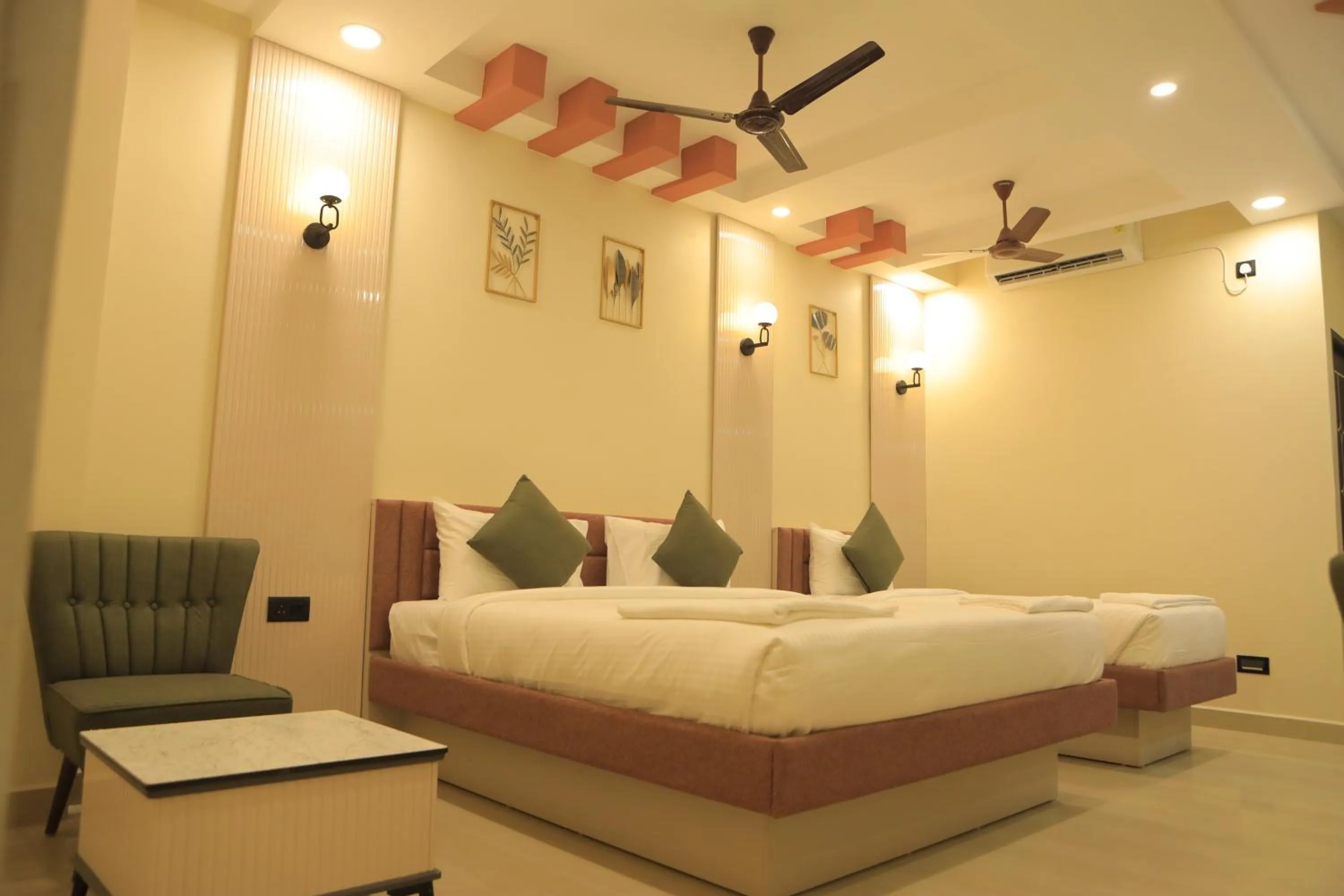 Photo of the whole room, Bed in KANS ONE - Hotel & Banquets