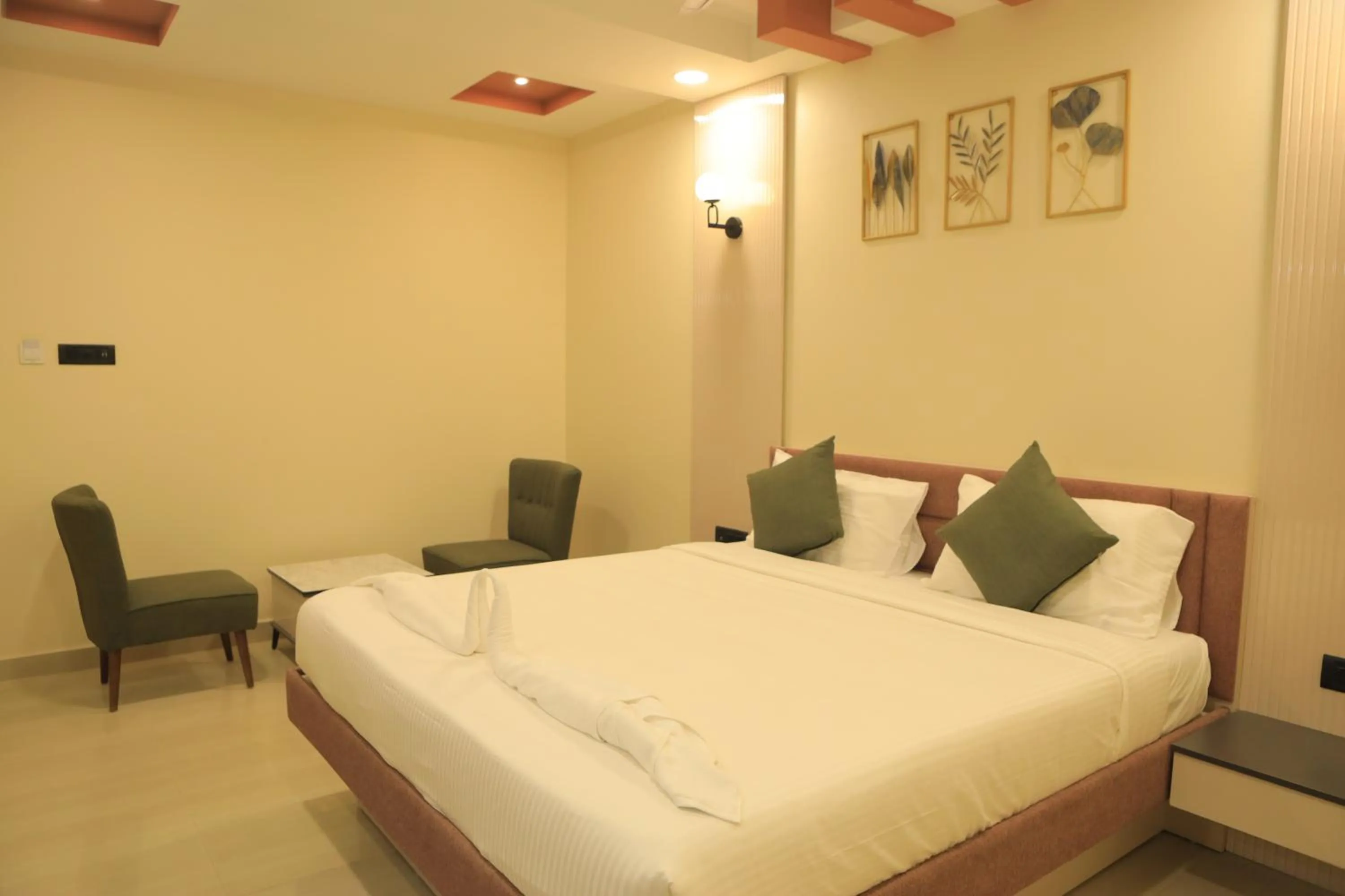 Photo of the whole room, Bed in KANS ONE - Hotel & Banquets