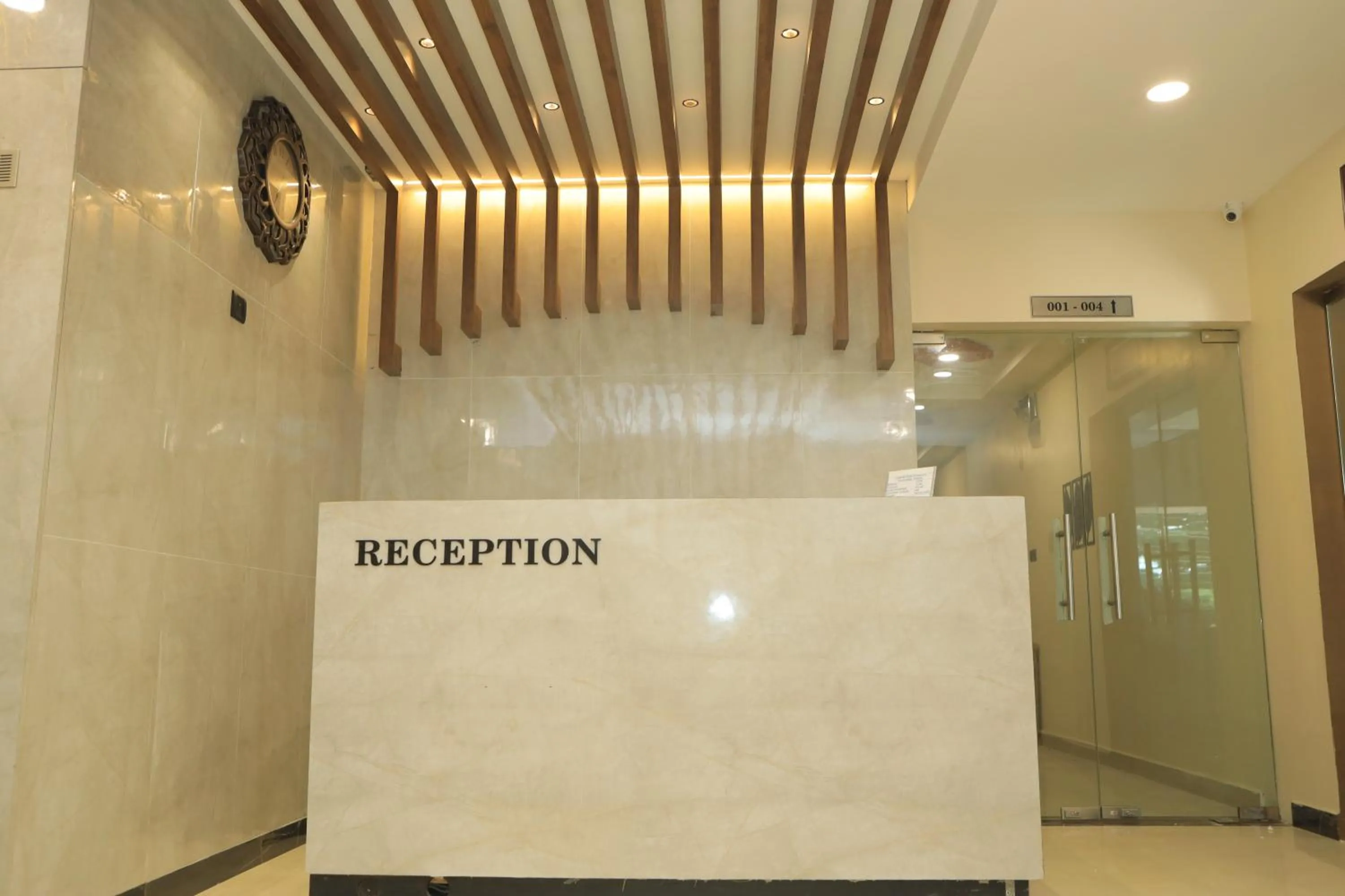 Lobby or reception in KANS ONE - Hotel & Banquets