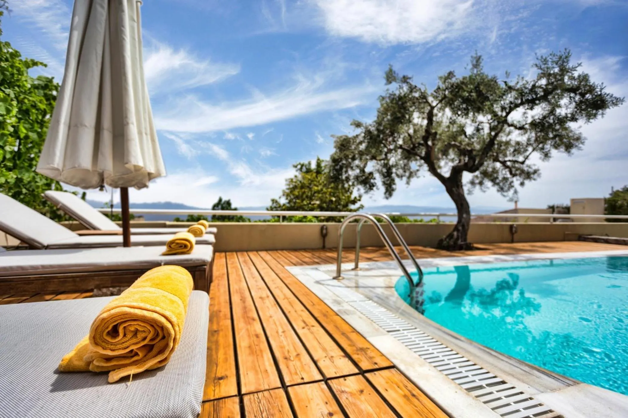 Patio in Atrium Hotel