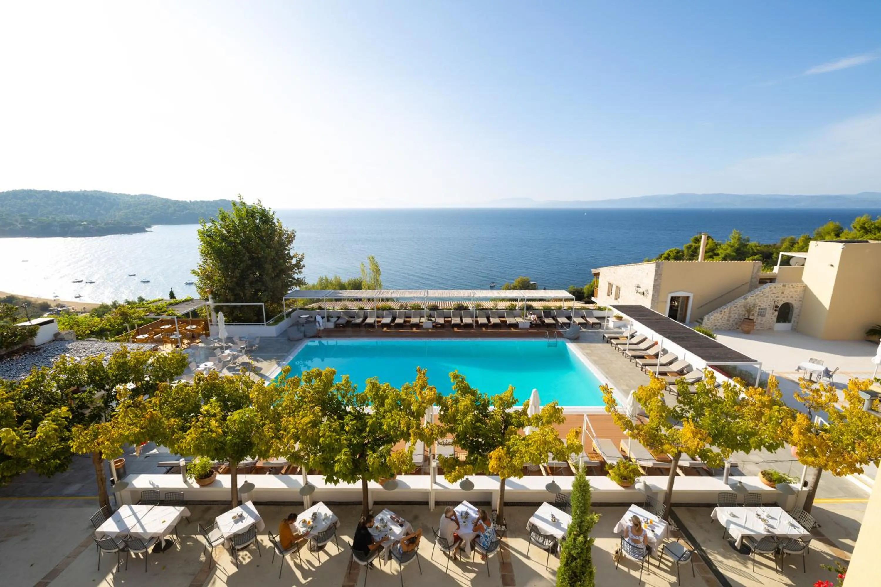Swimming pool in Atrium Hotel