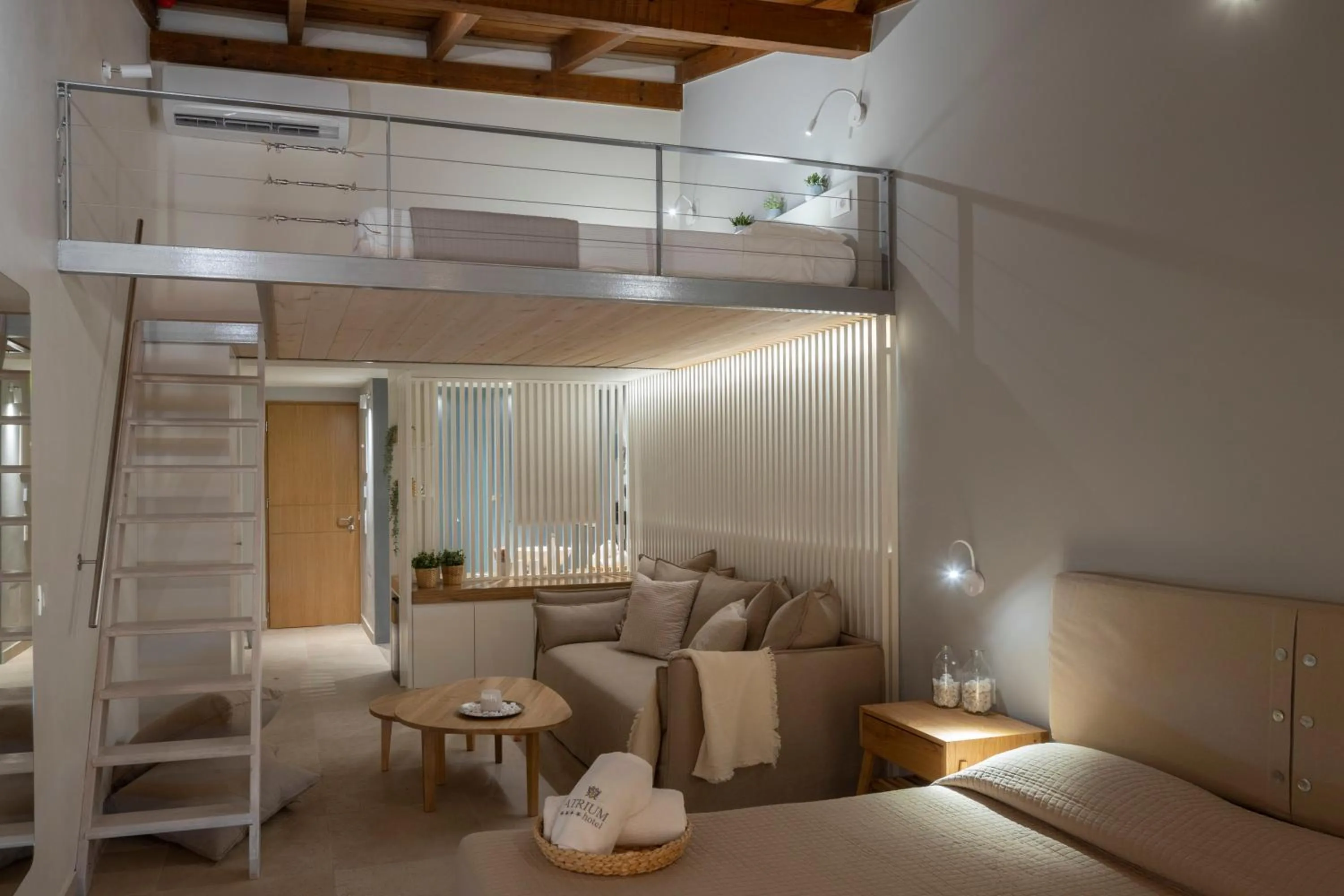 Bathroom, Bed in Atrium Hotel