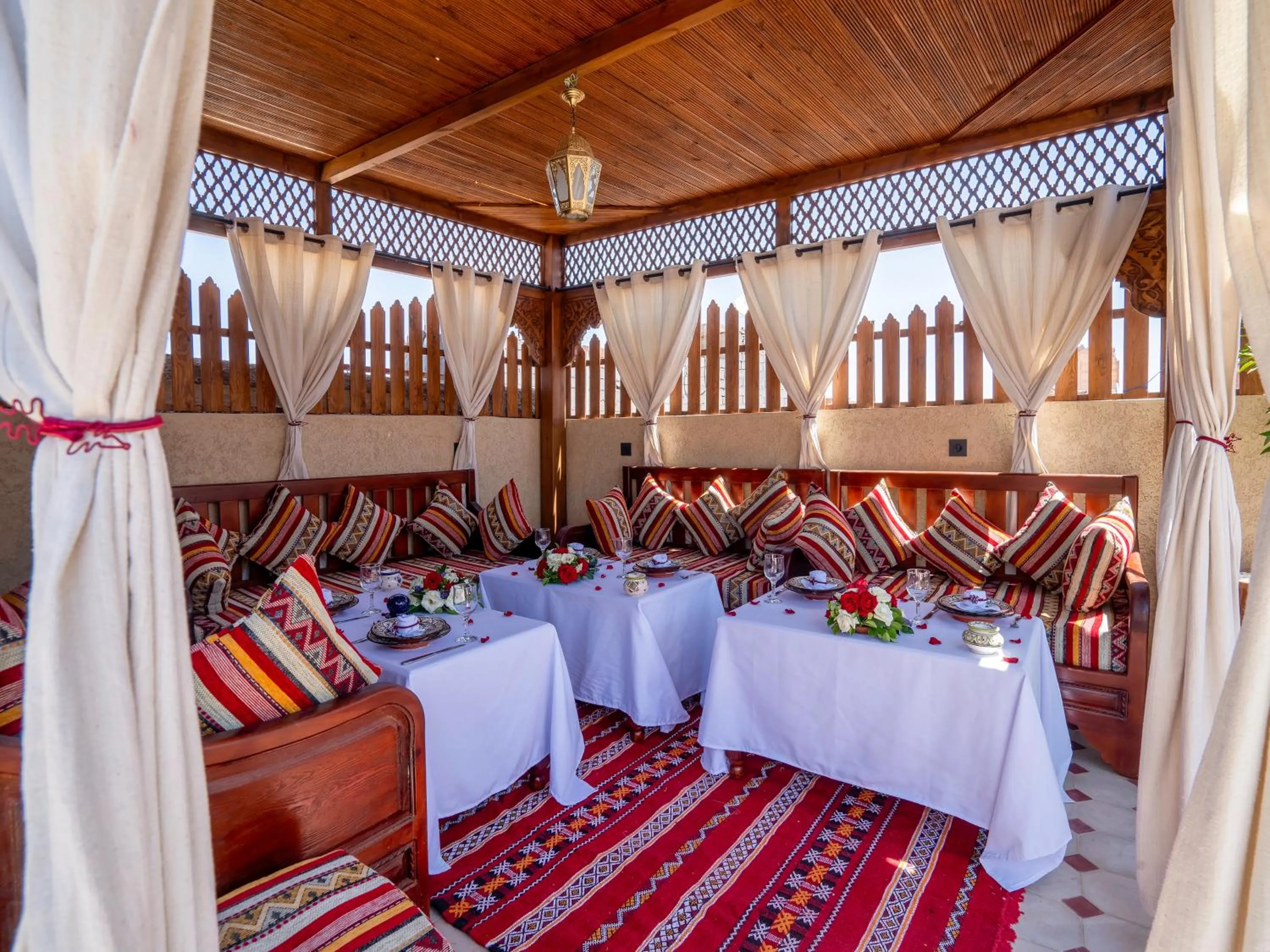 Restaurant/places to eat in Riad Le Nid De Fatima