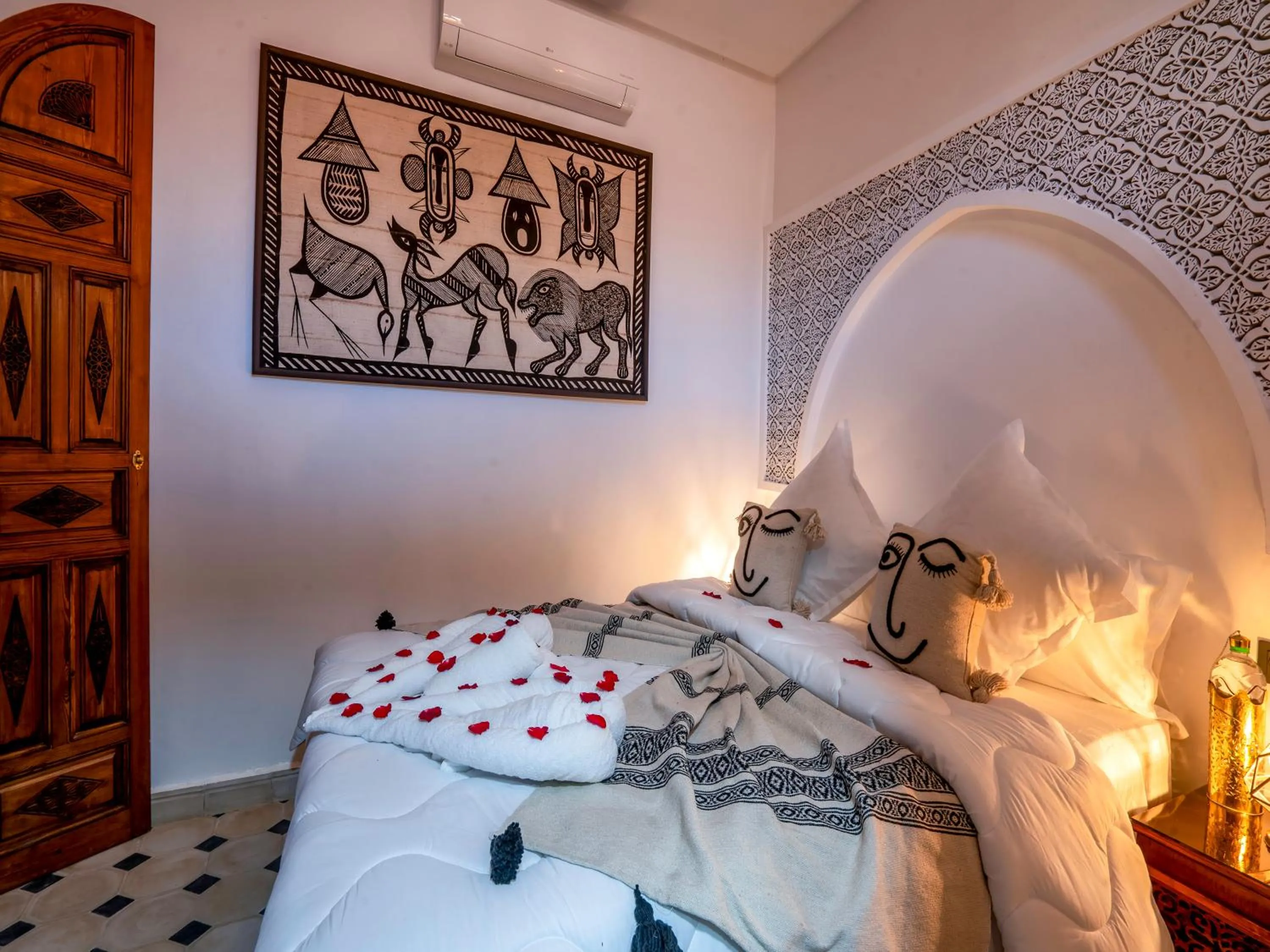 Bed in Riad Le Nid De Fatima