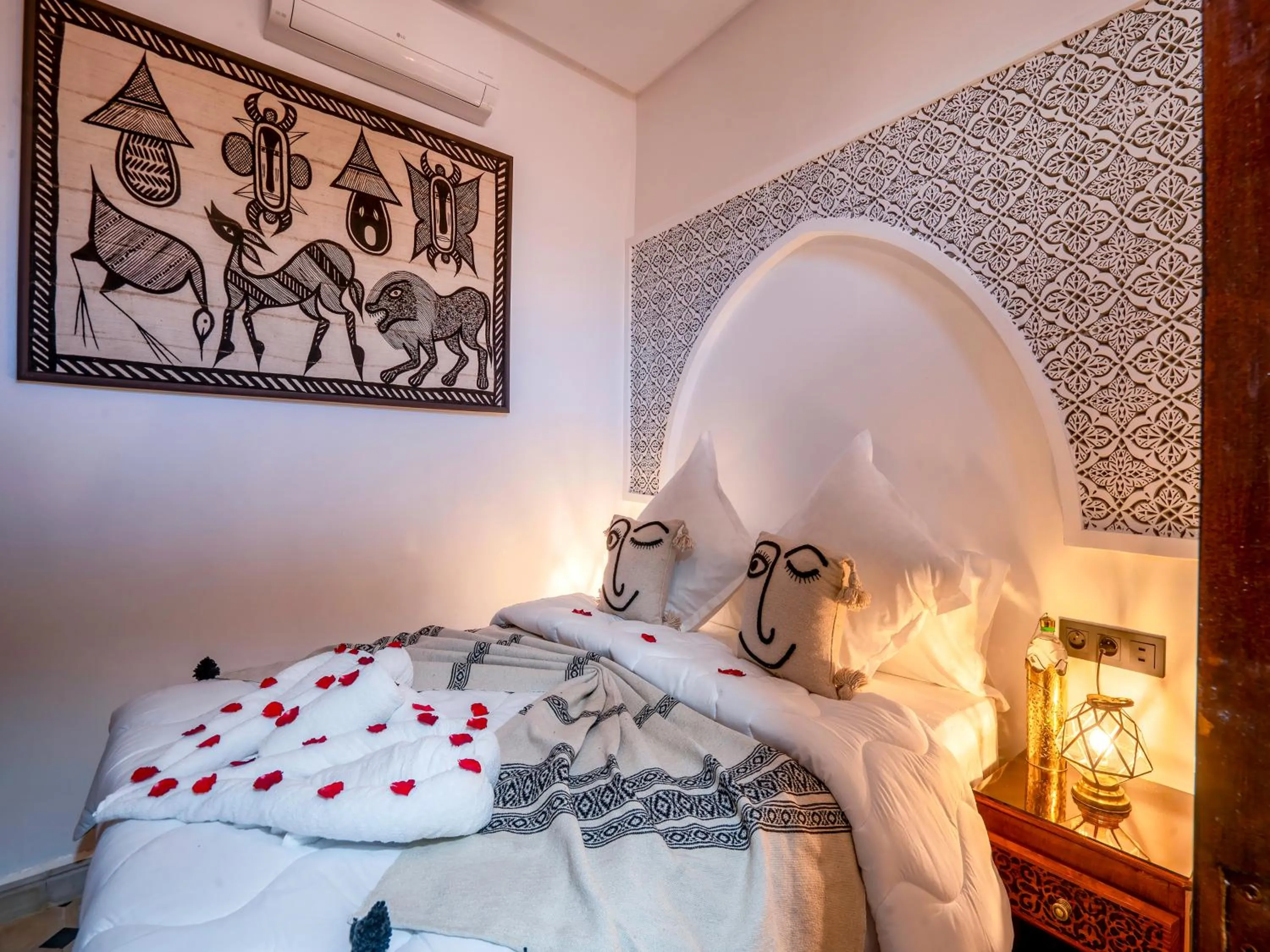 Bed in Riad Le Nid De Fatima