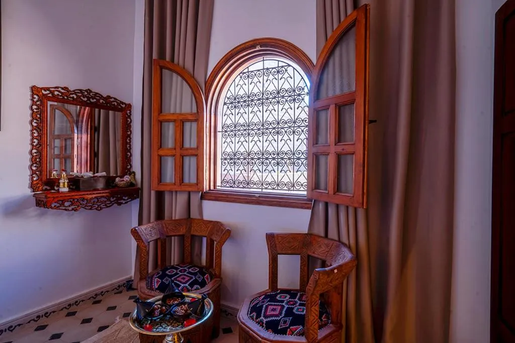 Seating area in Riad Le Nid De Fatima