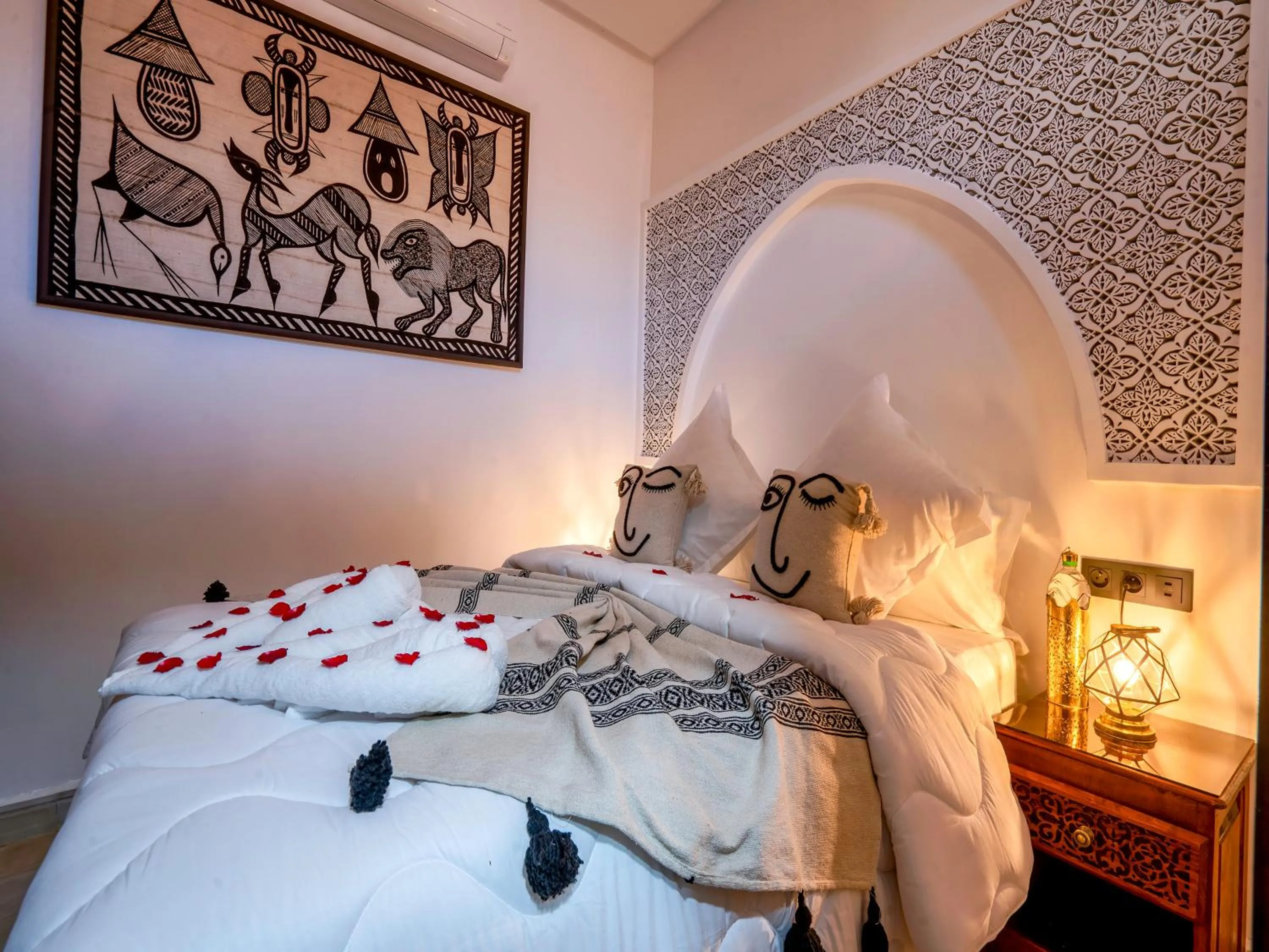 Bed in Riad Le Nid De Fatima