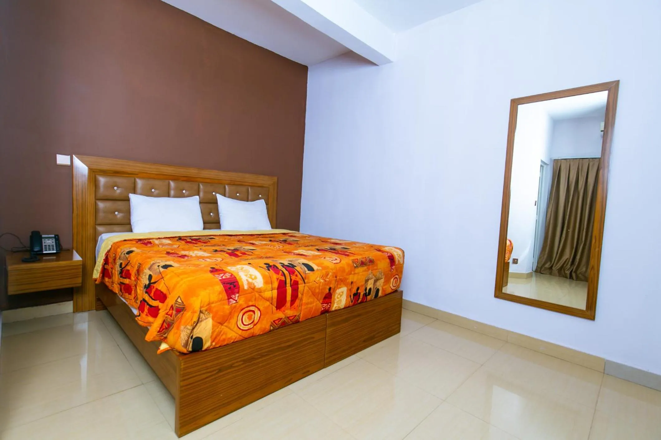 Bed in Wakola Hotel Cheikh Anta DIOP