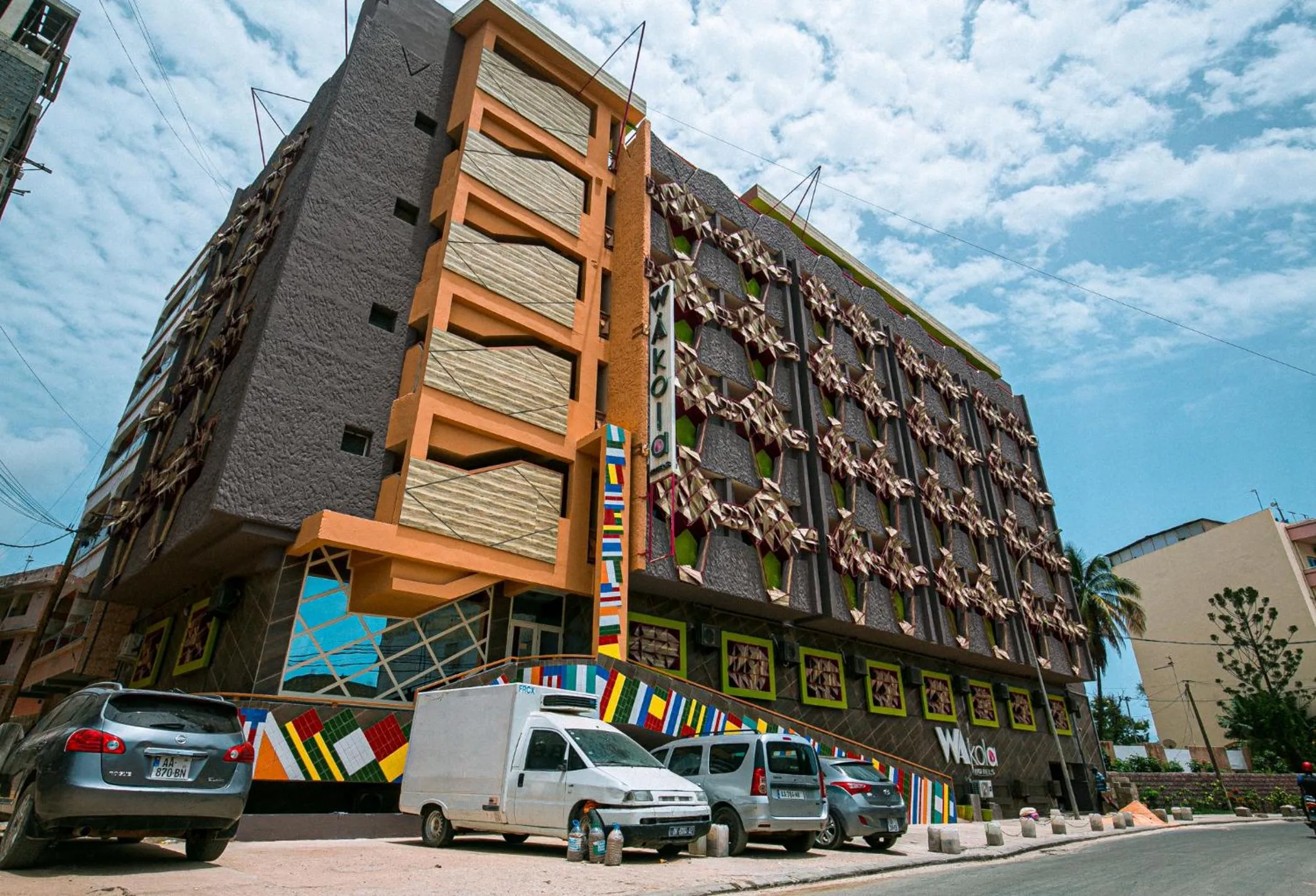 Property building in Wakola Hotel Cheikh Anta DIOP