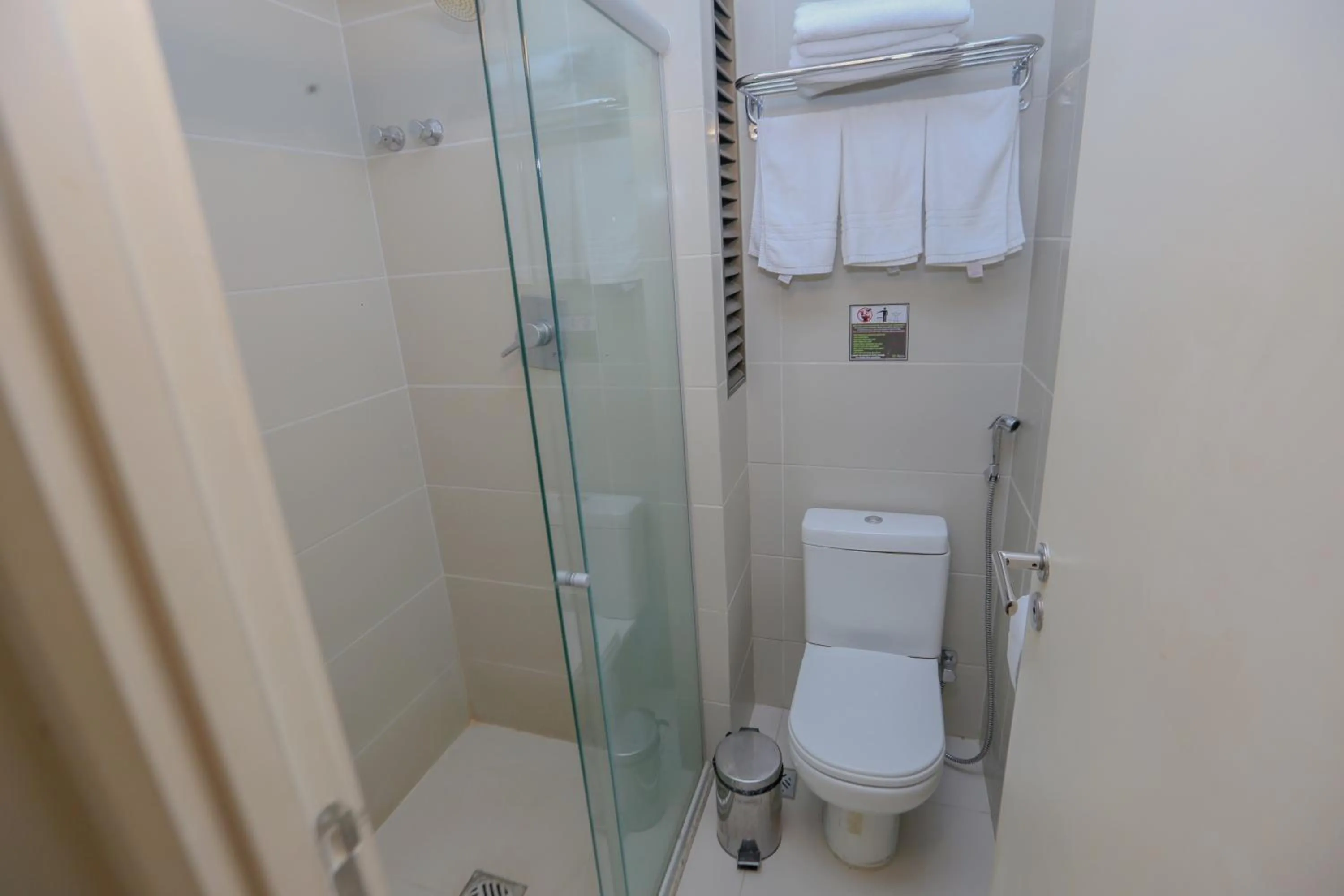 Shower in Stay Inn Hotel