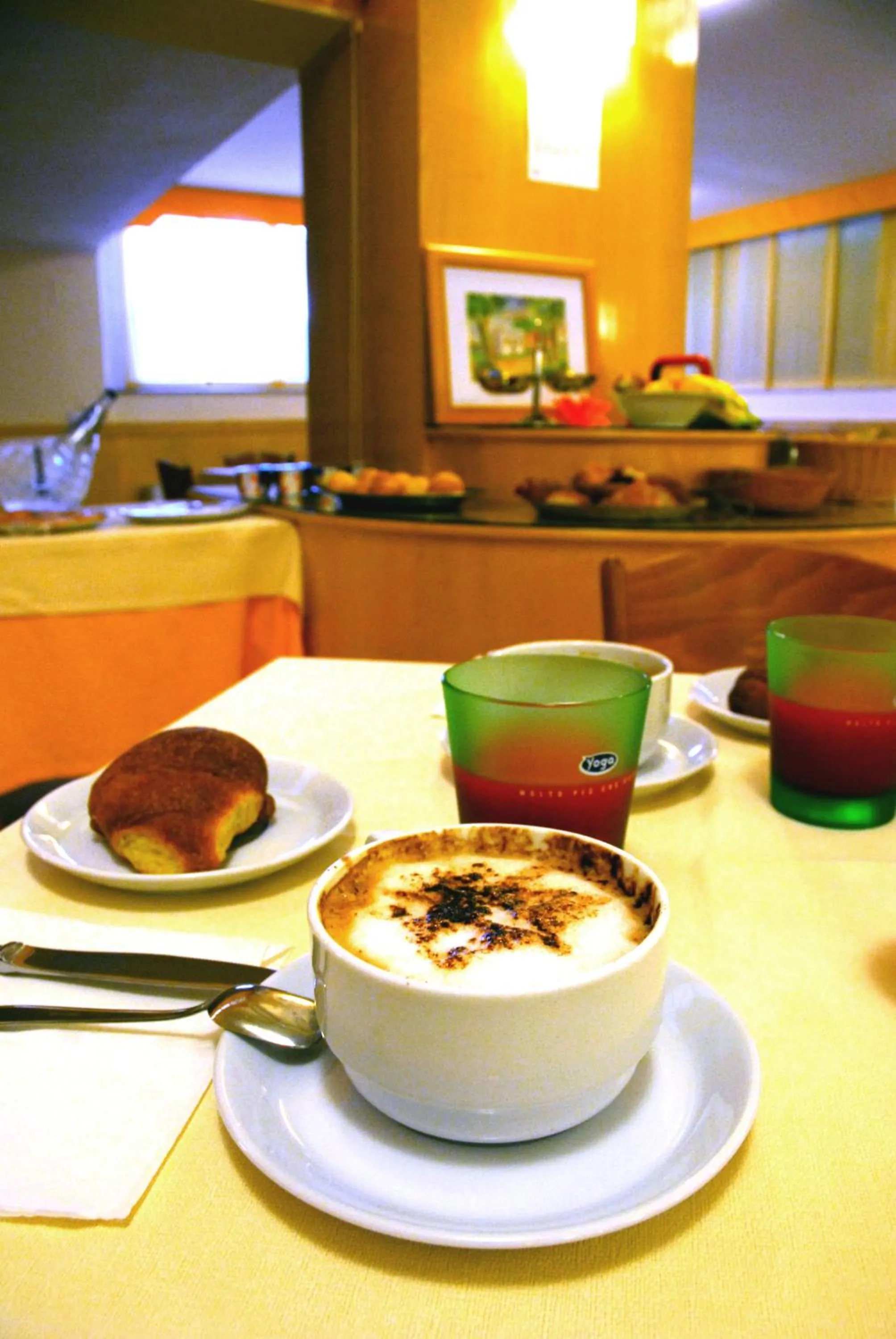 Communal lounge/ TV room in Grazia Hotel