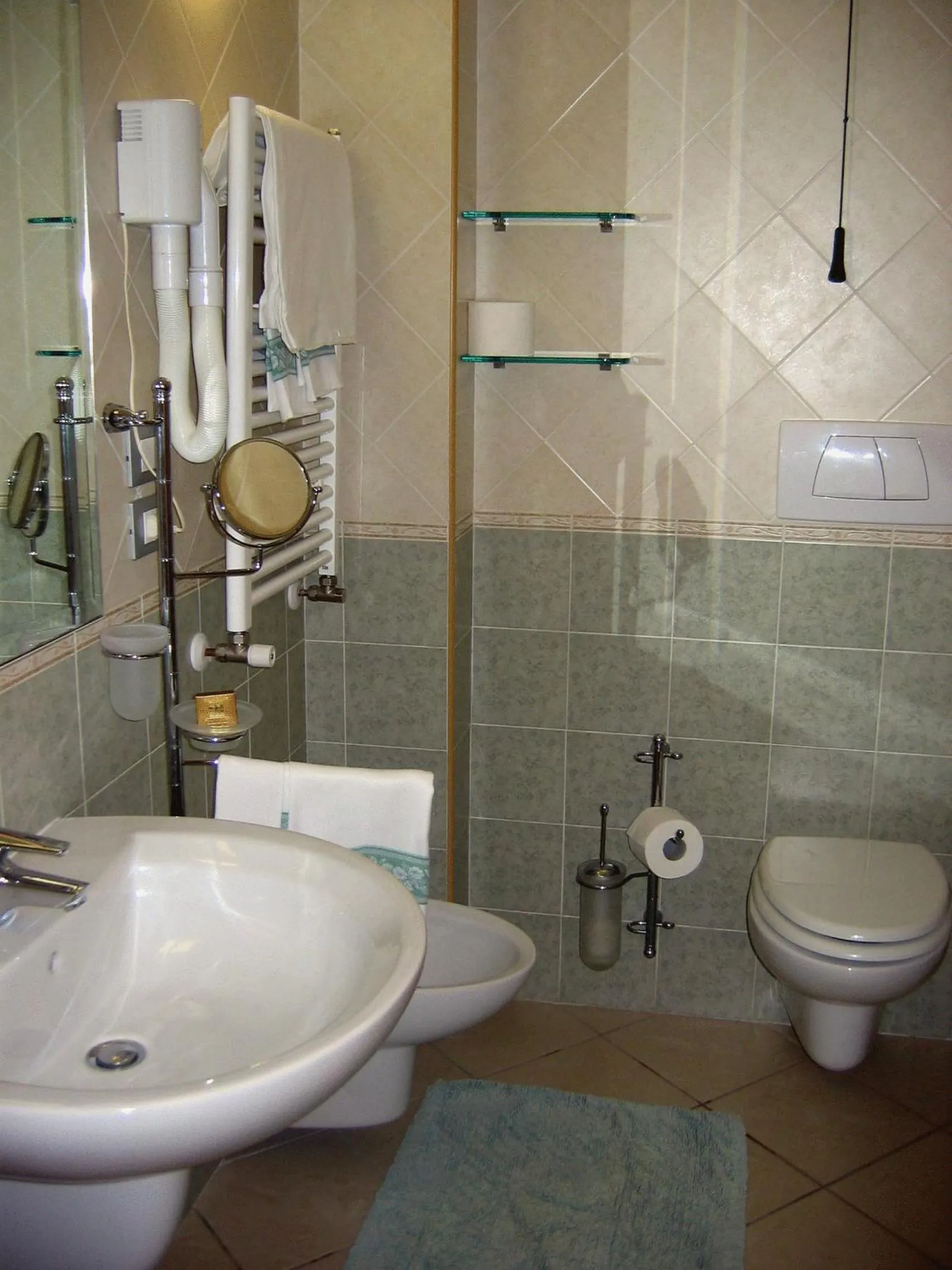 Bathroom in Grazia Hotel