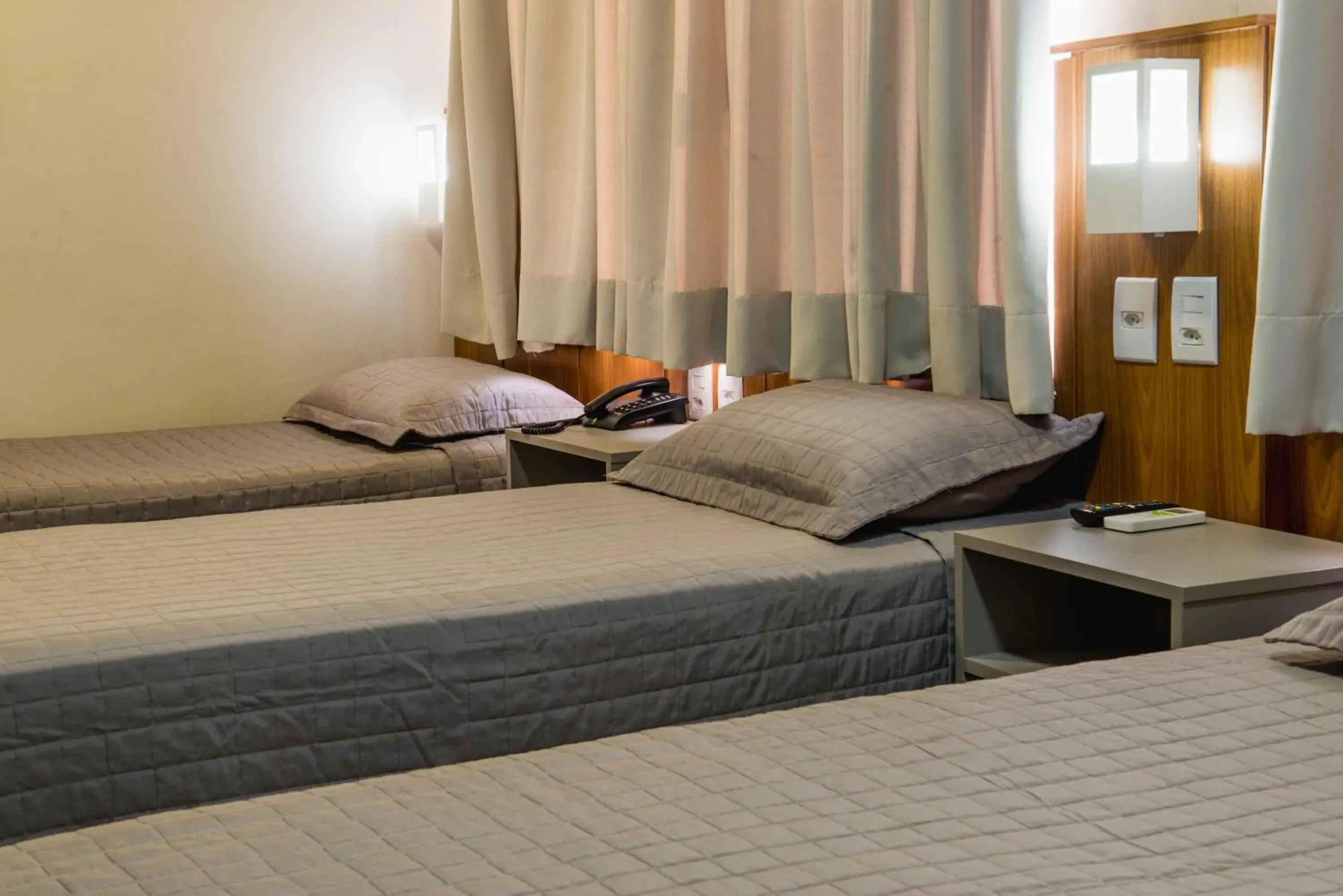 Deluxe Triple Room with Private Bathroom in Hotel Trevo Cascavel Deluxe Triple Room with Private Bathroom in Hotel Trevo Cascavel