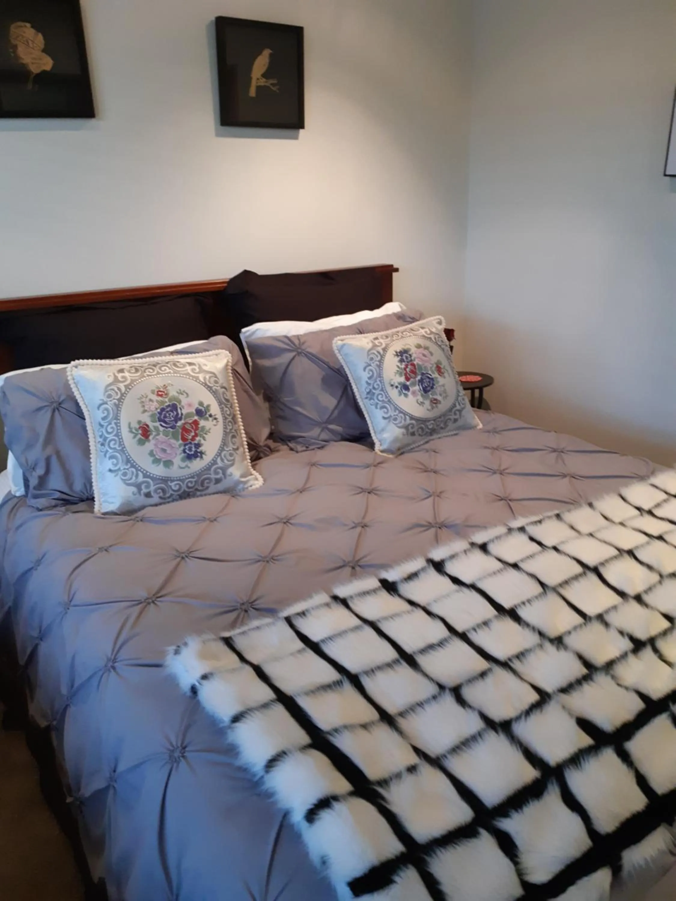 Bedroom, Bed in Maples on Harewood